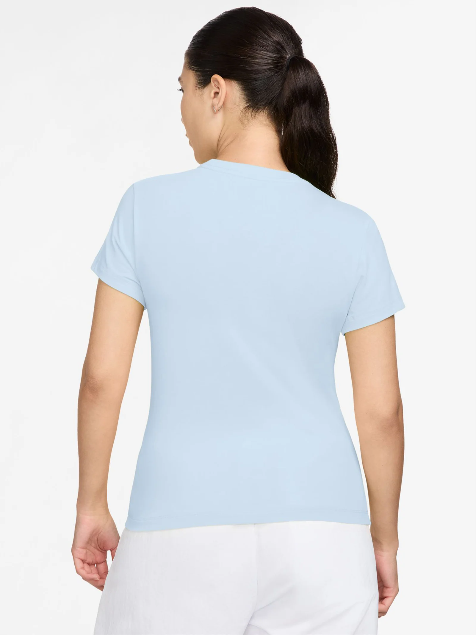 Nike Sportswear Chill Knit T-Shirt