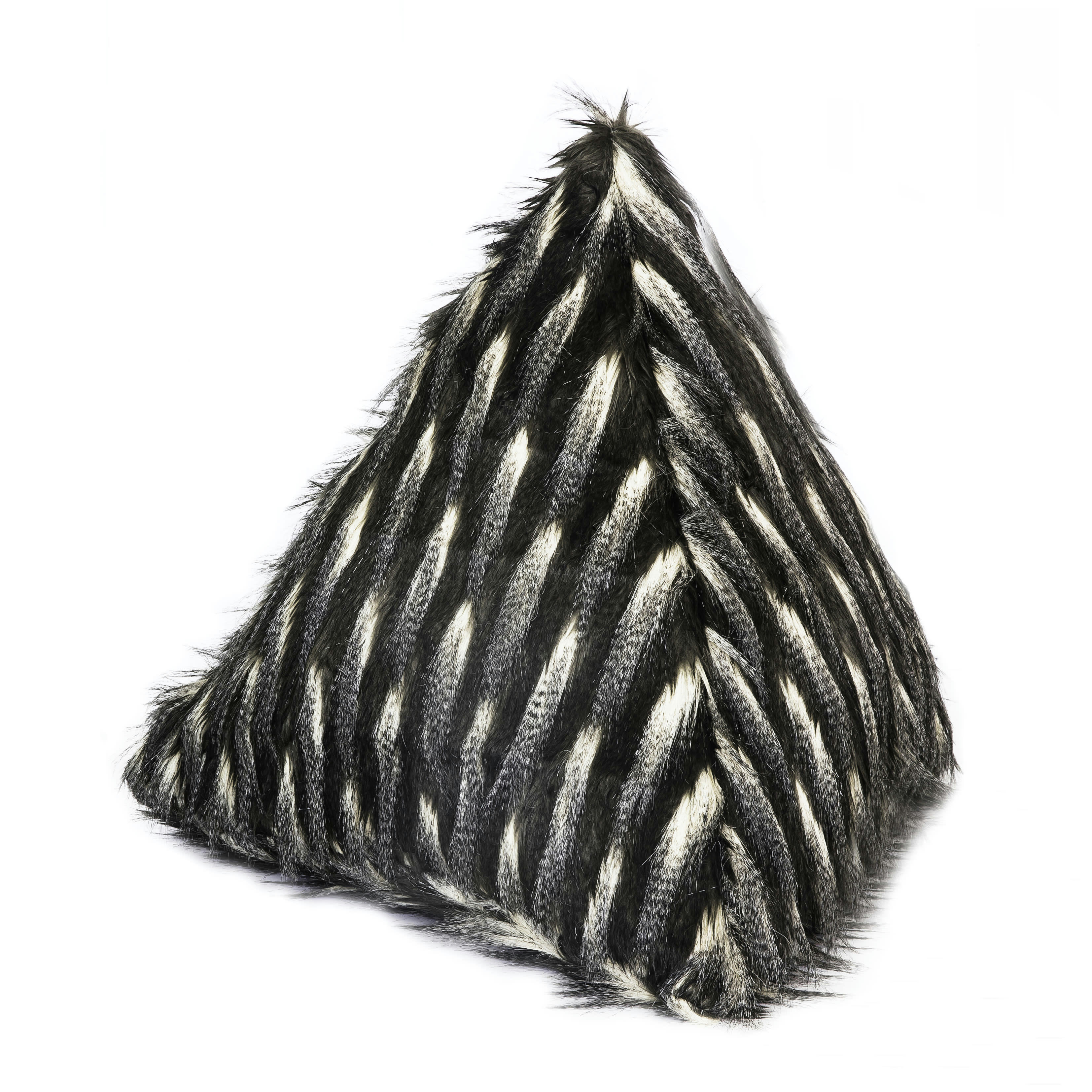 - Coussin pyramide en fausse fourrure noire et blanche