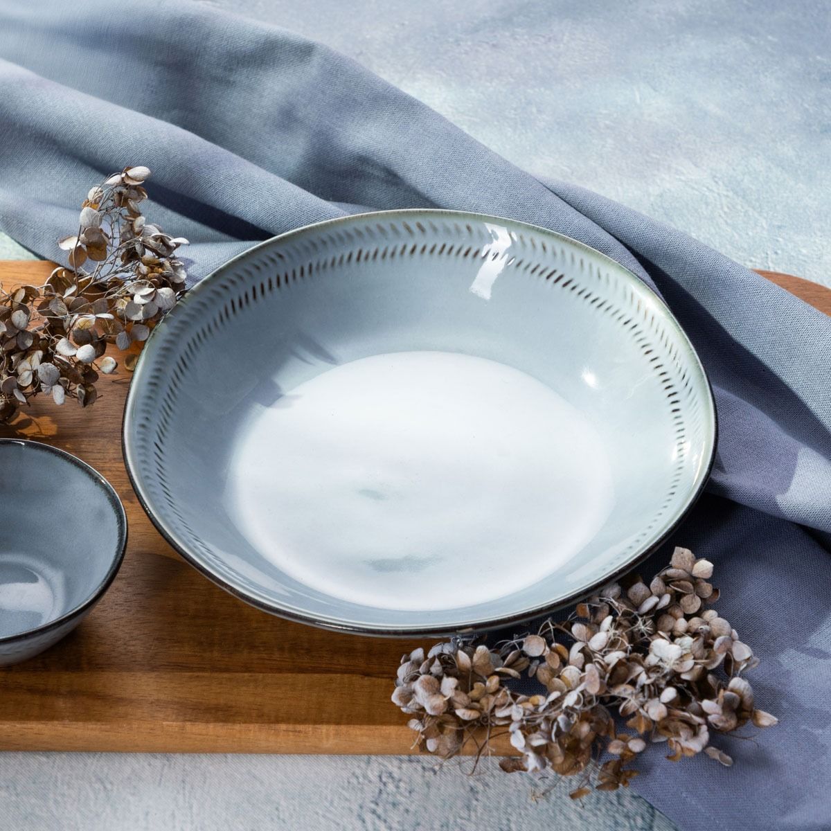 Talerz BLUEJEANS głęboki niebieski 23 cm