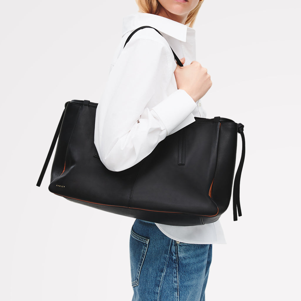 The Connaught - Large Open Top Shoulder