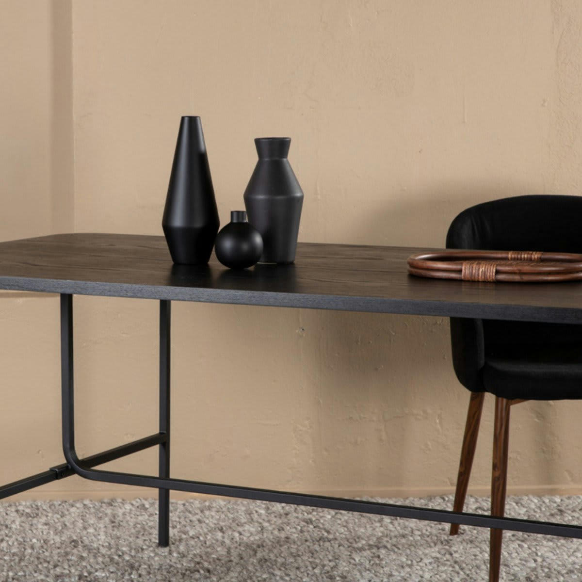 MISKA - Table à manger minimaliste en bois et métal 200cm noir