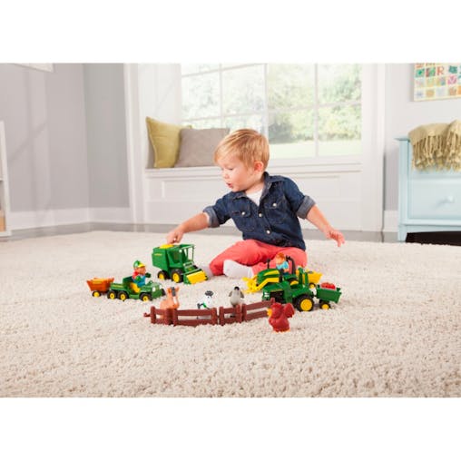 John Deere Vehicle Farm Playset - 20 Piece Set 5