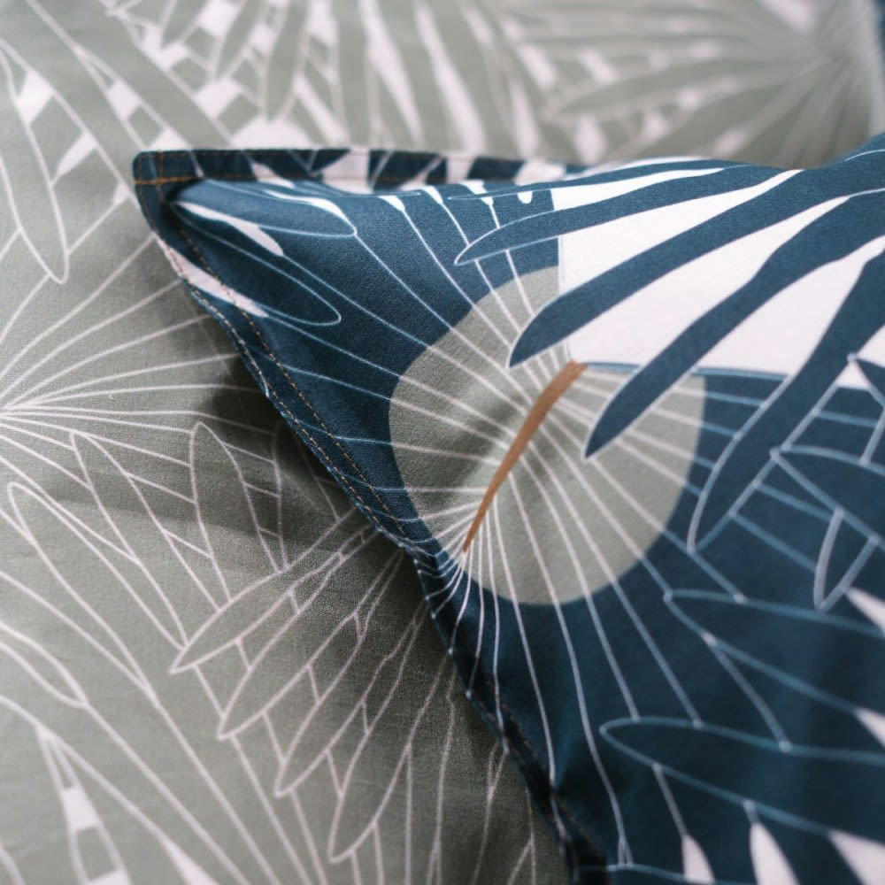 - Parure de couette 100% coton 57 fils imprimée 240x220 2 taies