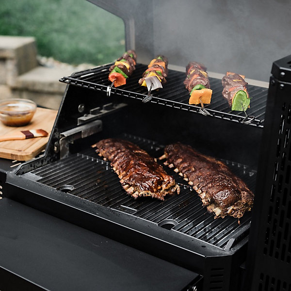 Barbecue à charbon Masterbuilt Gravity Series 600