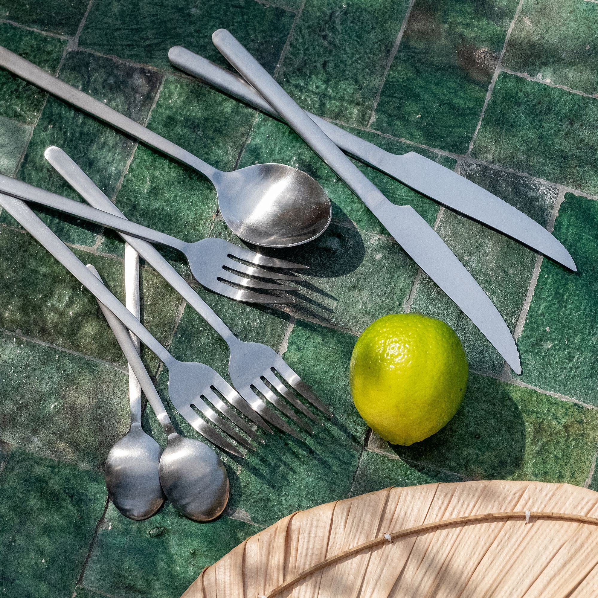 ACANA - Ménagère 16 pièces en inox satiné