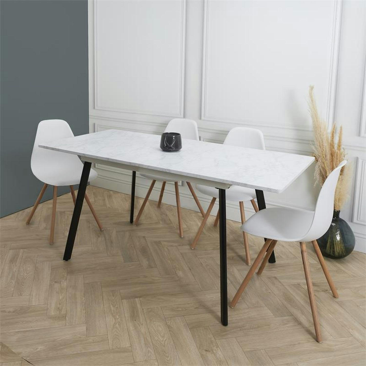 - Table extensible pour 4 à 6 personnes gris