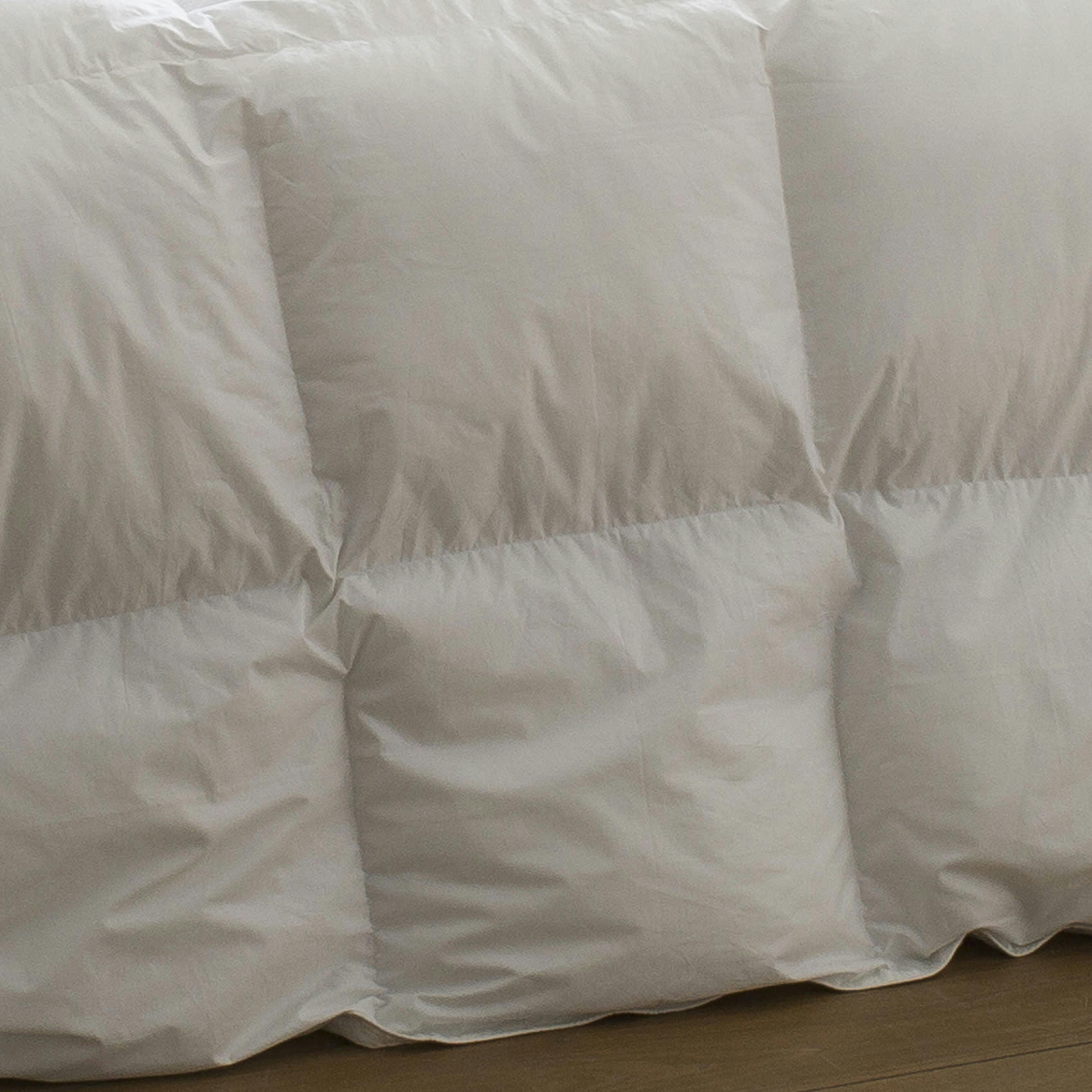 - Couette en 100% percale de coton blanc 260x240 cm