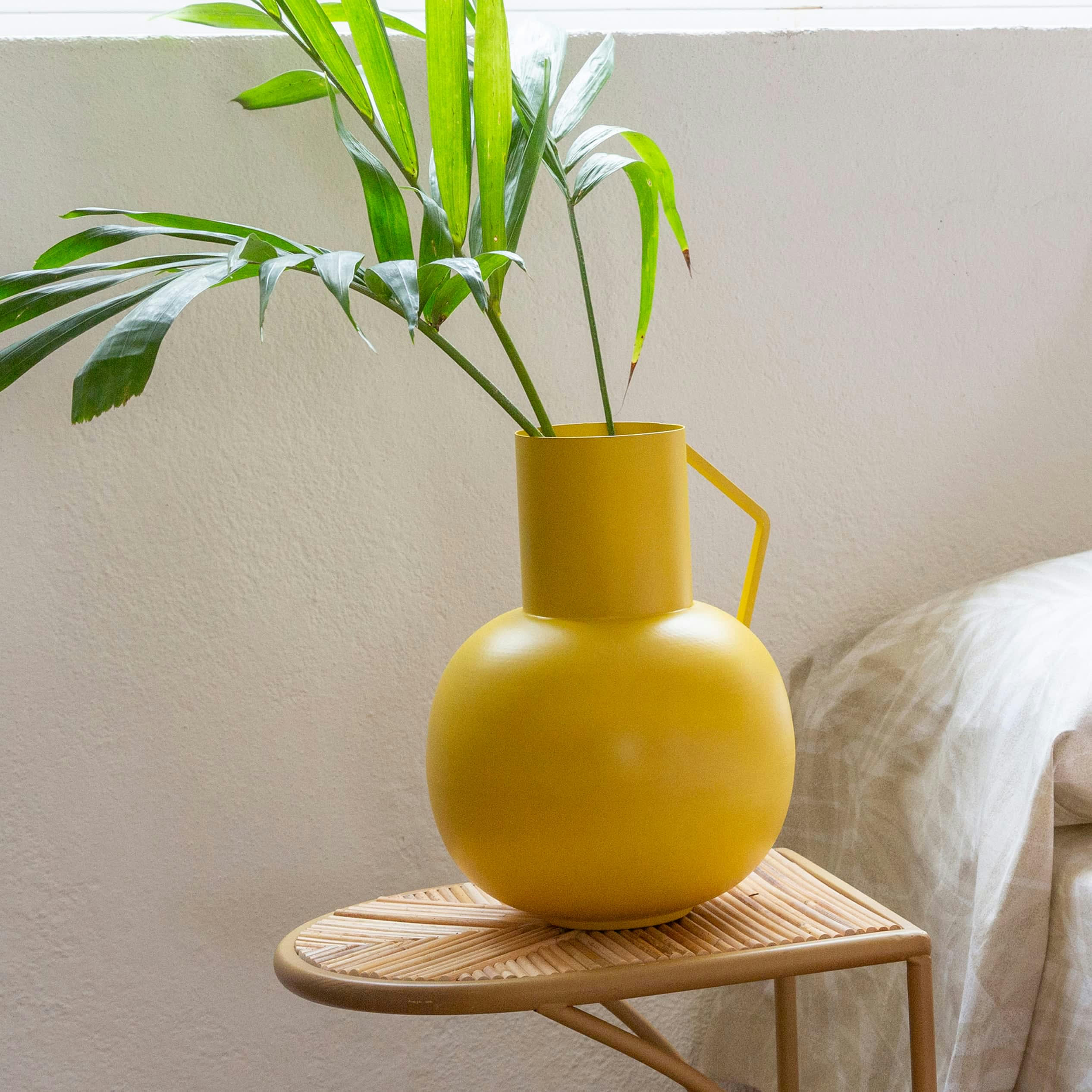 BELLEZZA - Vase en métal jaune