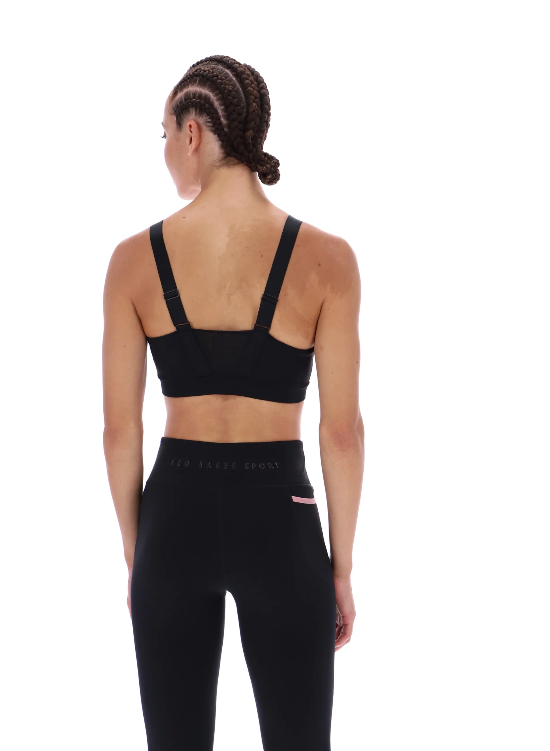 NONA | BLACK