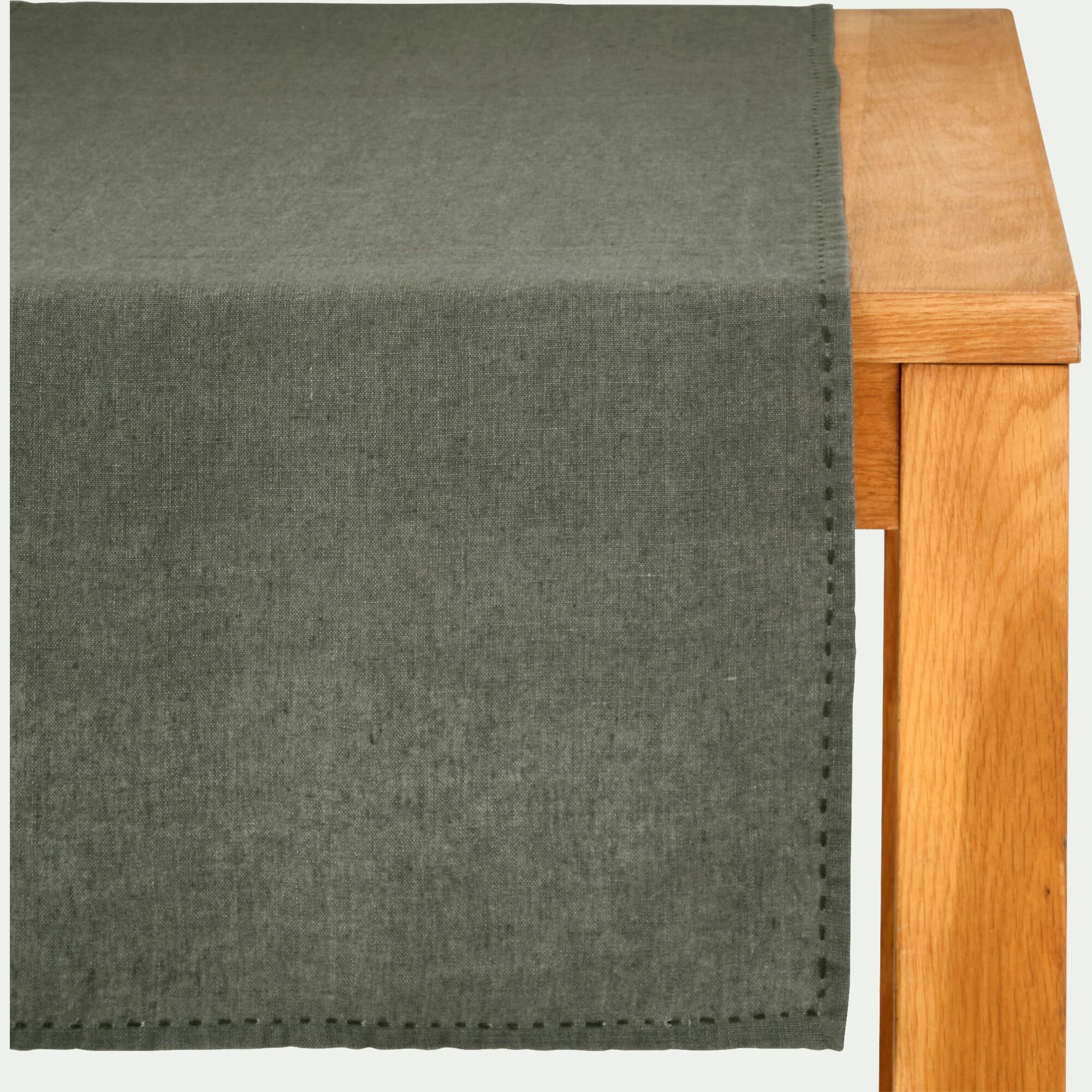 VINON - Chemin de table en lin lavé 50x150cm - vert cèdre