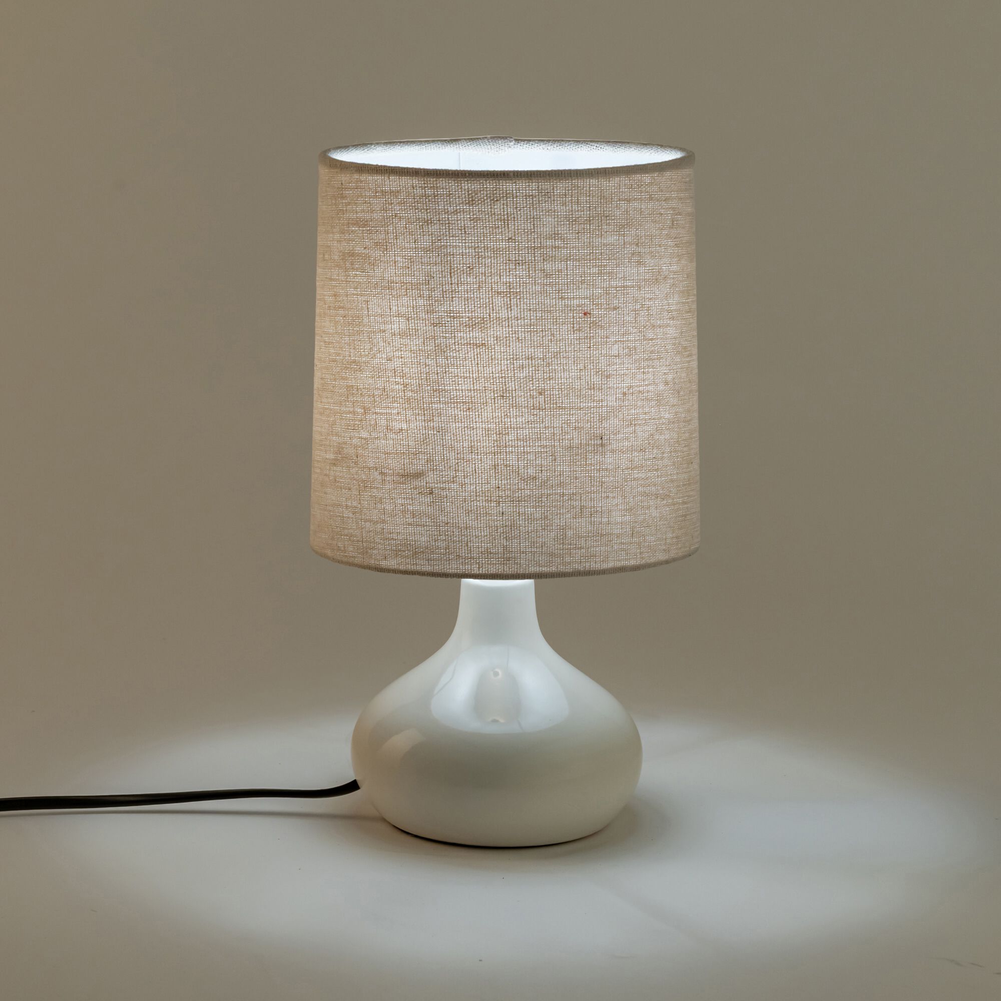 CLEON - Lampe en céramique et lin - blanc