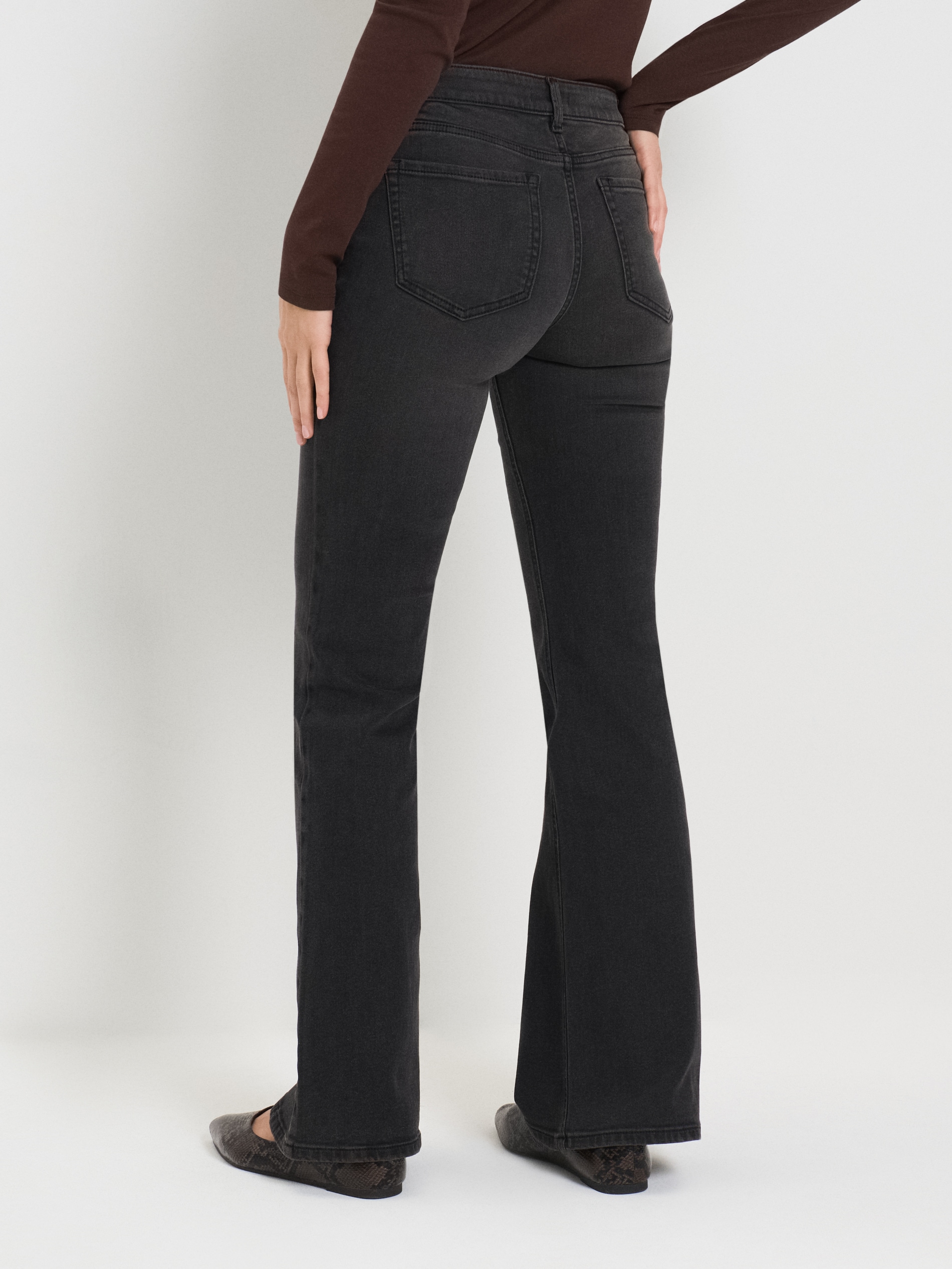 Jeansy flare low waist