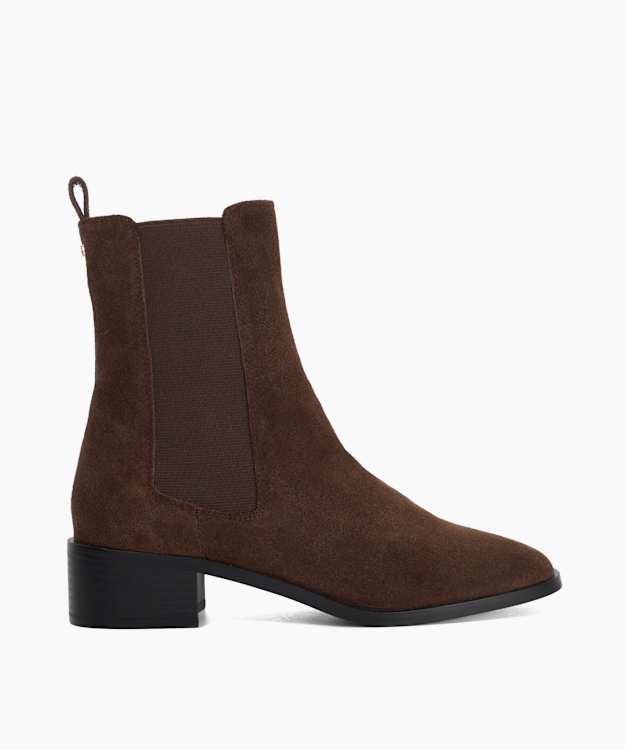 Pryia Brown - Suede Ankle Boots
