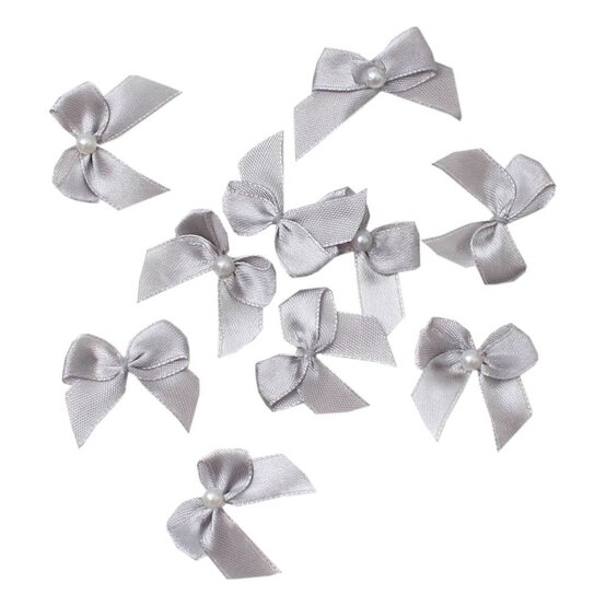 Mini Silver Pearl Bows 16 Pack