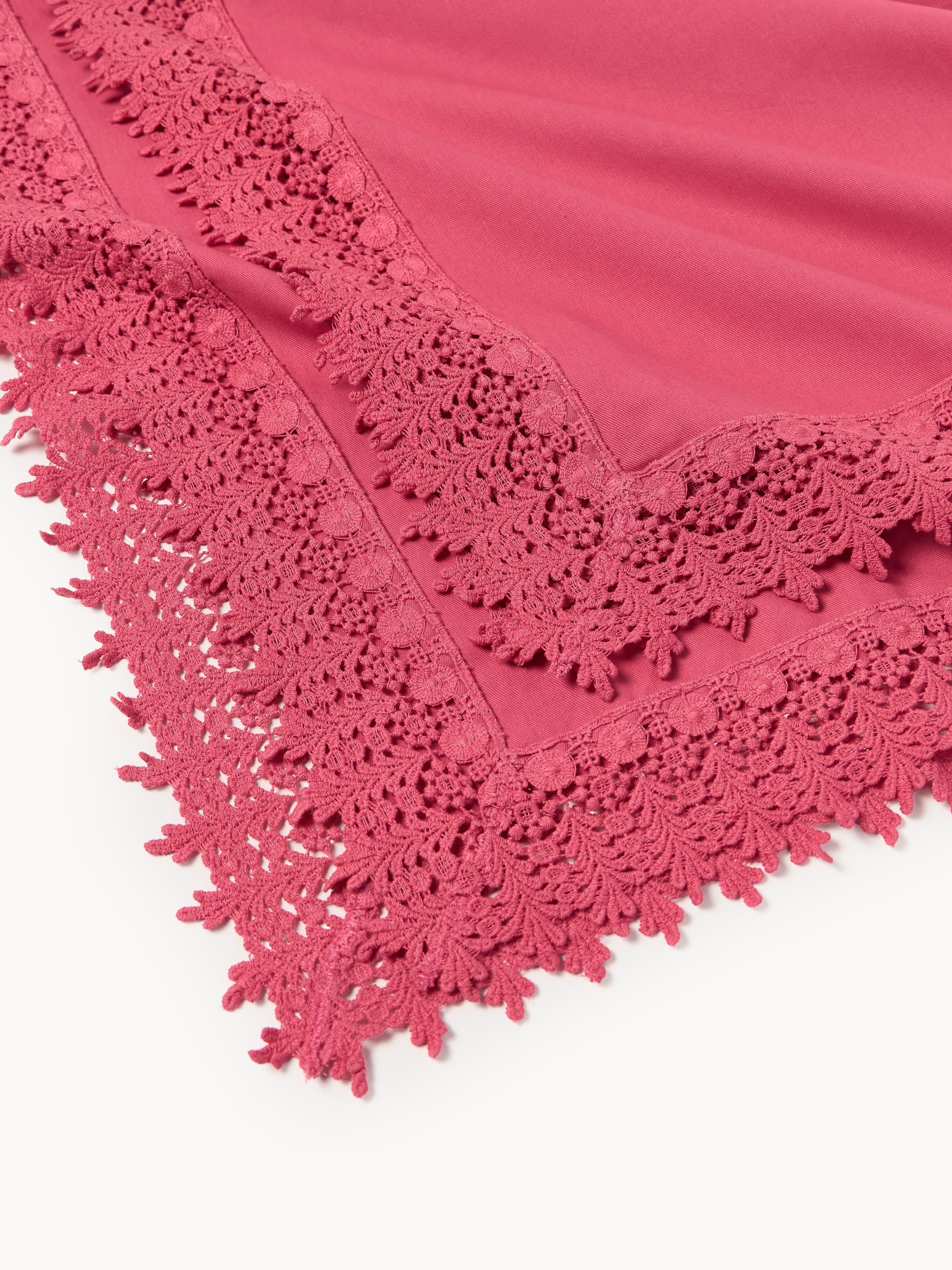 Tischdecke Flavia mit Spitzenabschluss