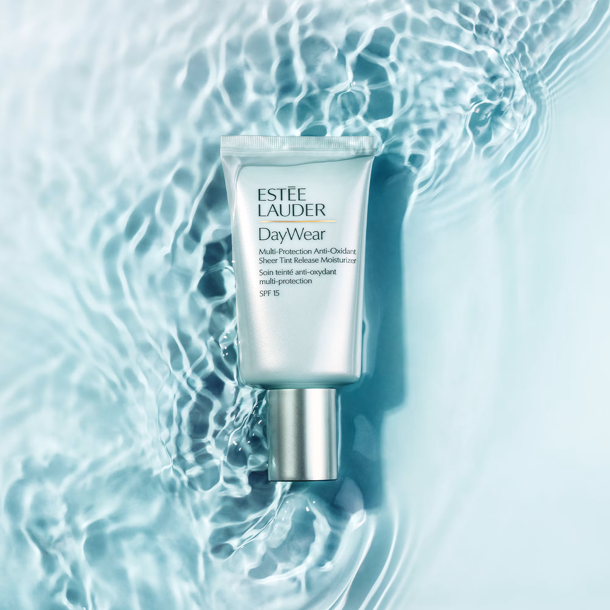 DAYWEAR SOIN TEINTÉSoin teinté anti-oxydant multi-protection spf15