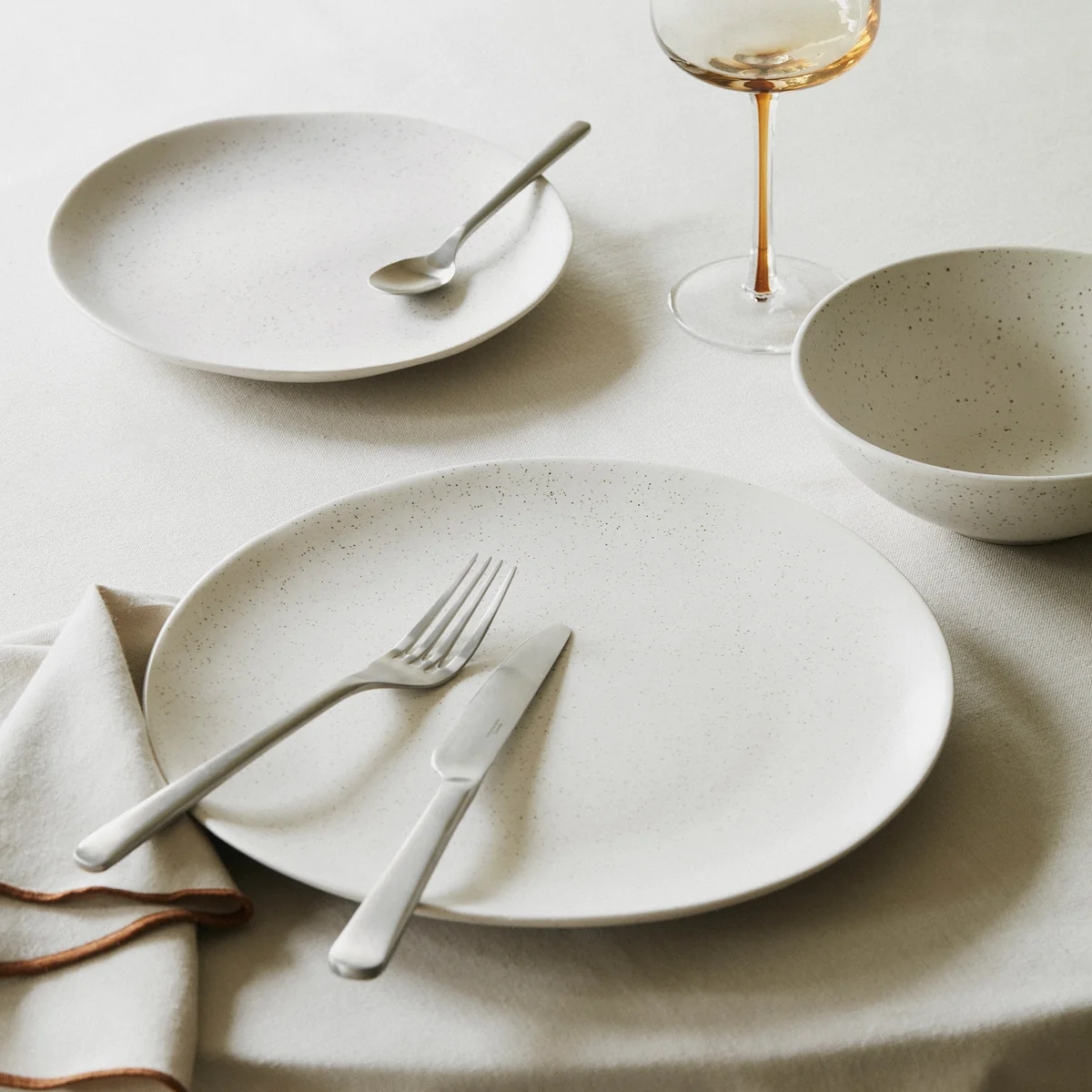 Broste Copenhagen - Nordic Vanilla Geschirr Set