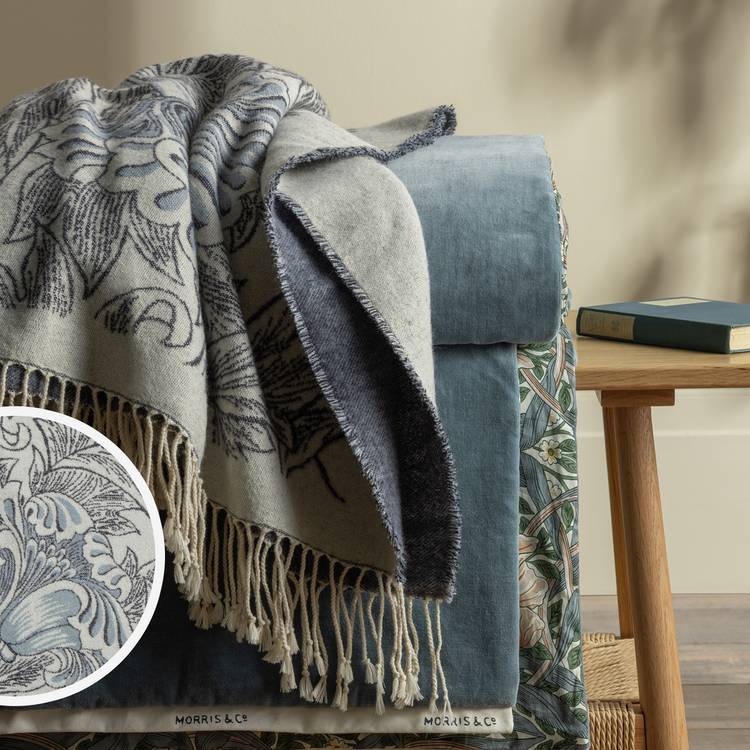 Habitat x Morris & Co. Tulip Toile Woven Throw - Navy