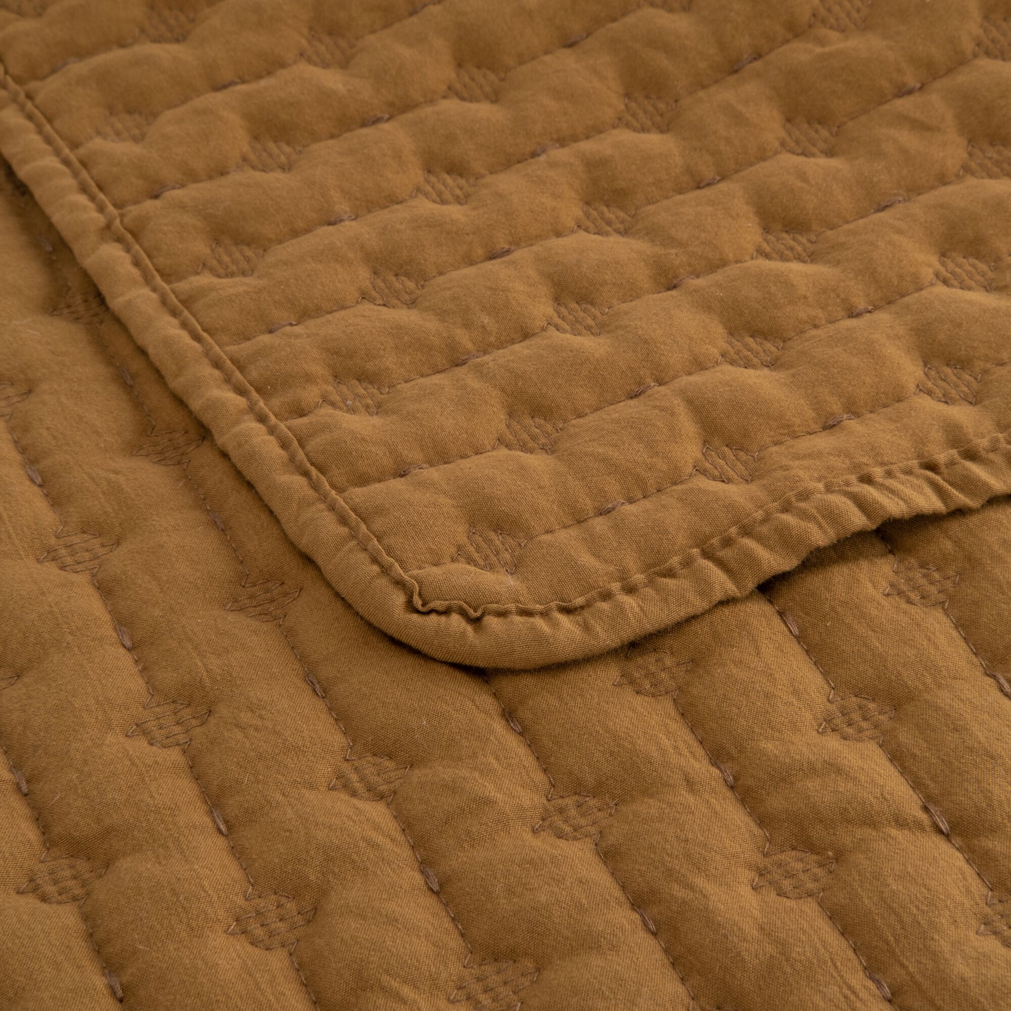 BENITO - Couvre-lit en tissu surpiqué 230x250cm - jaune alep