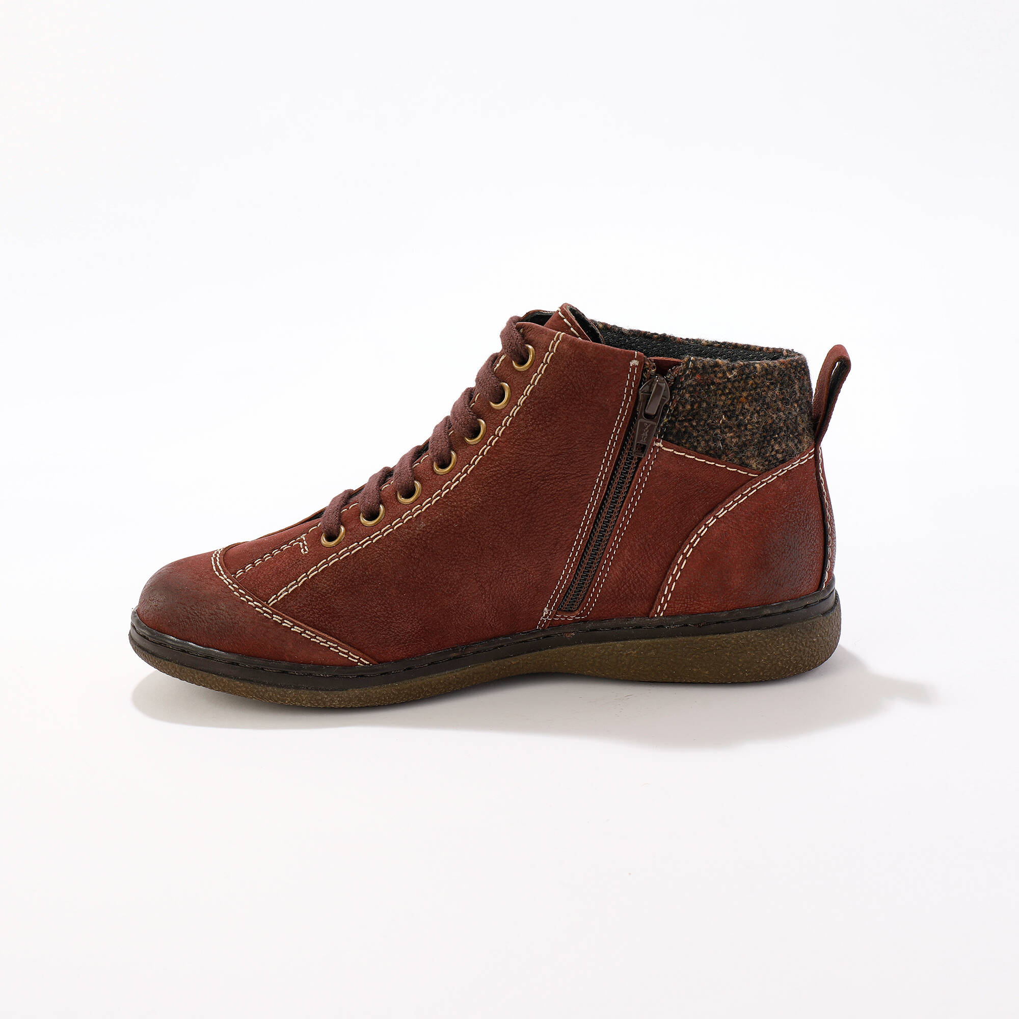 Boots détente lacées et zippées en cuir