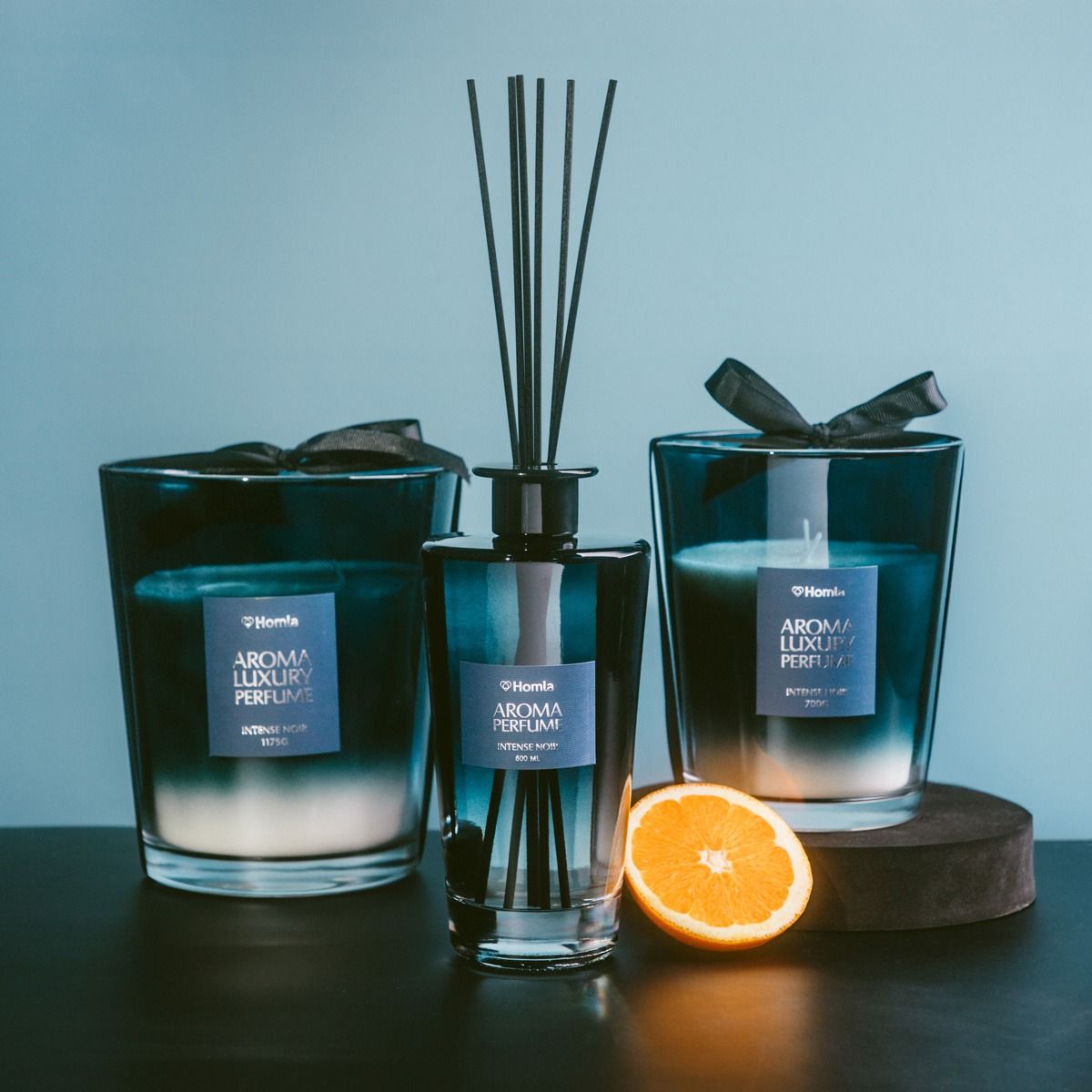 Świeca zapachowa EMBER Intense Noir 1175 g