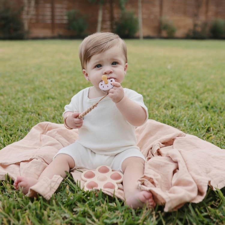 - Maxi lange en coton bio Rose vanilla (120 x 120 cm)