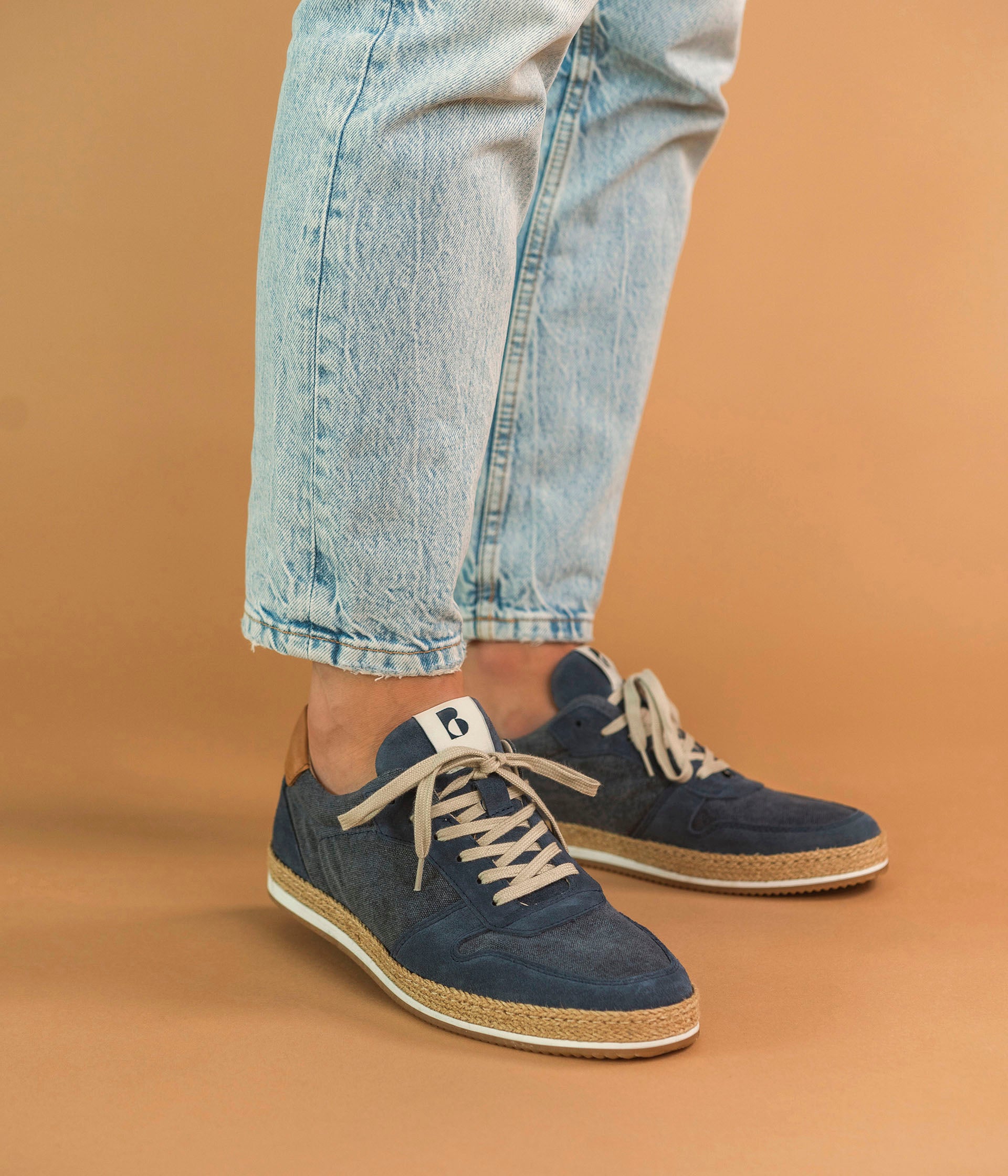 Basket Jordan bleu