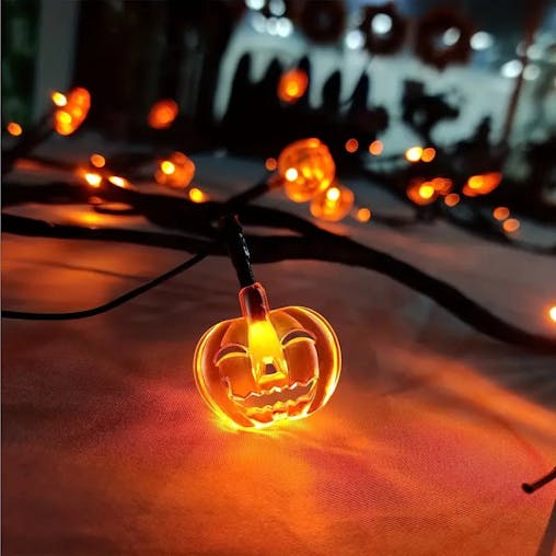NNETM Enchanted Grove Halloween Lights: Willow Whispers