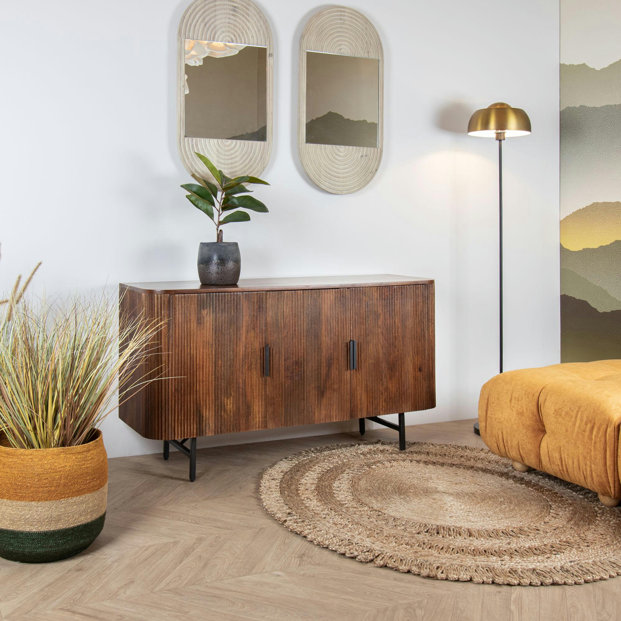 IQUITOS - Bahut 3 portes en bois de manguier et pieds en métal noir