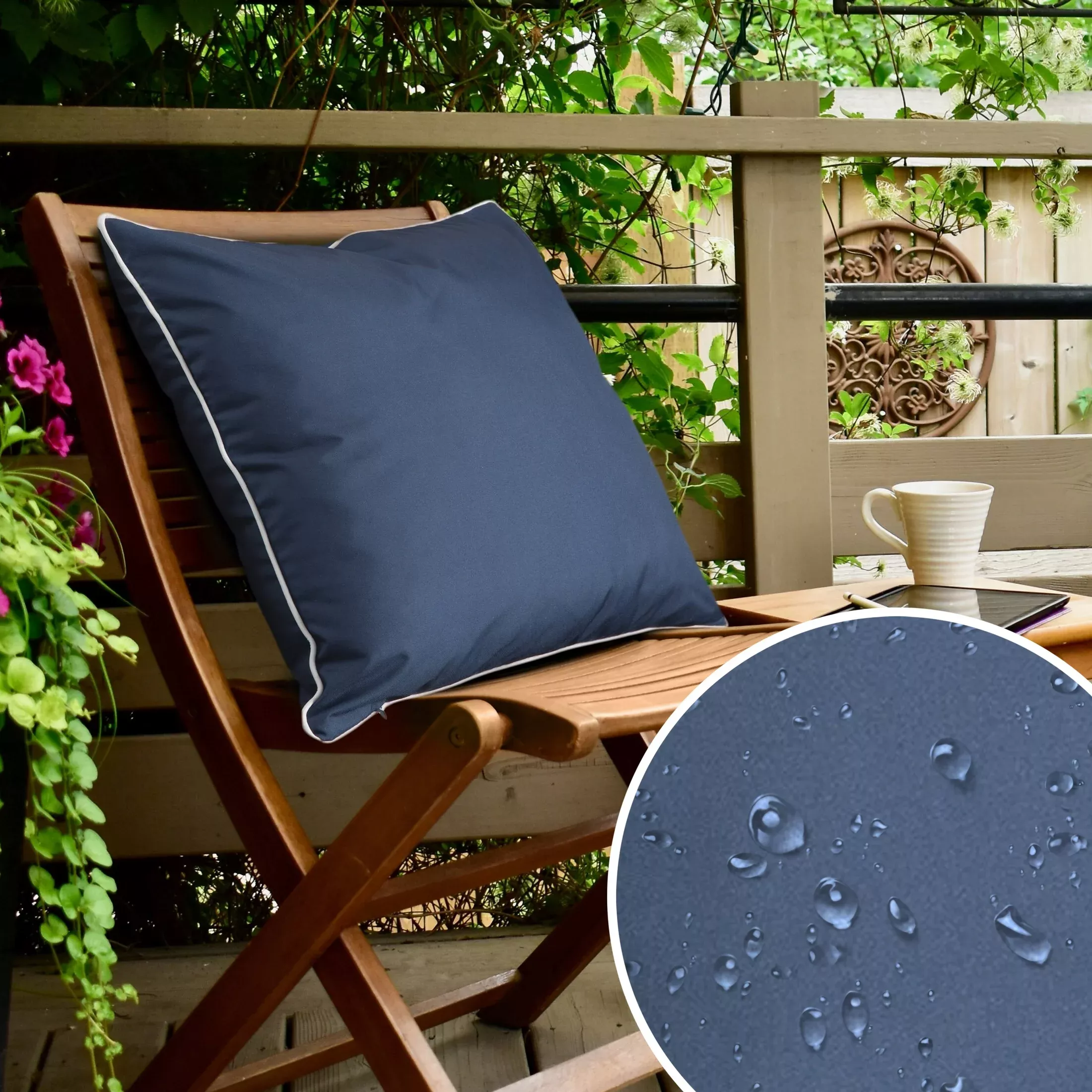 Poszewka na poduszkę 45x45 cm z tkaniny wodoodpornej granatowa idealna na taras oraz balkon GARDEN