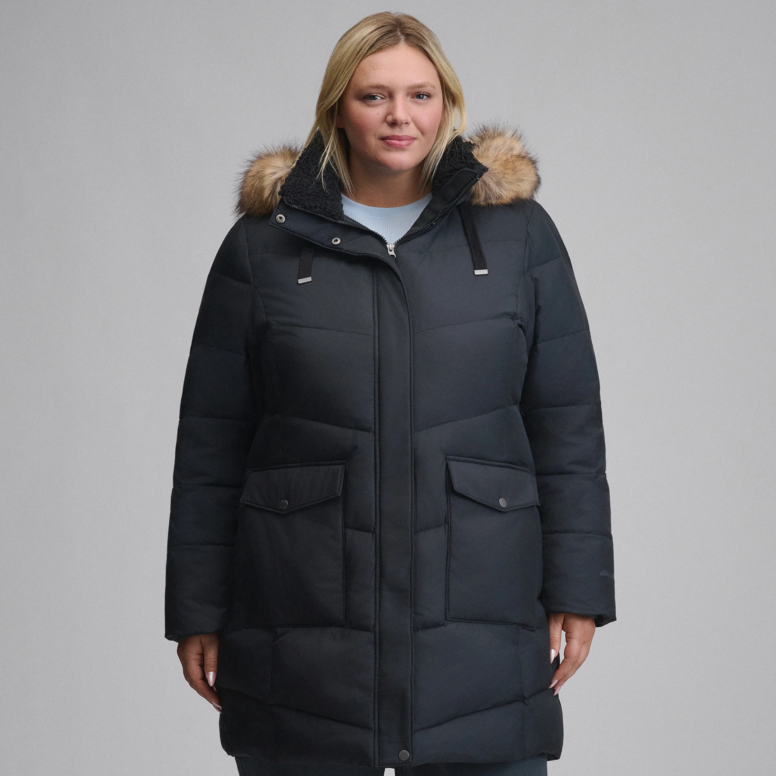 Women's Lodge Cascadian Down Hooded Parka