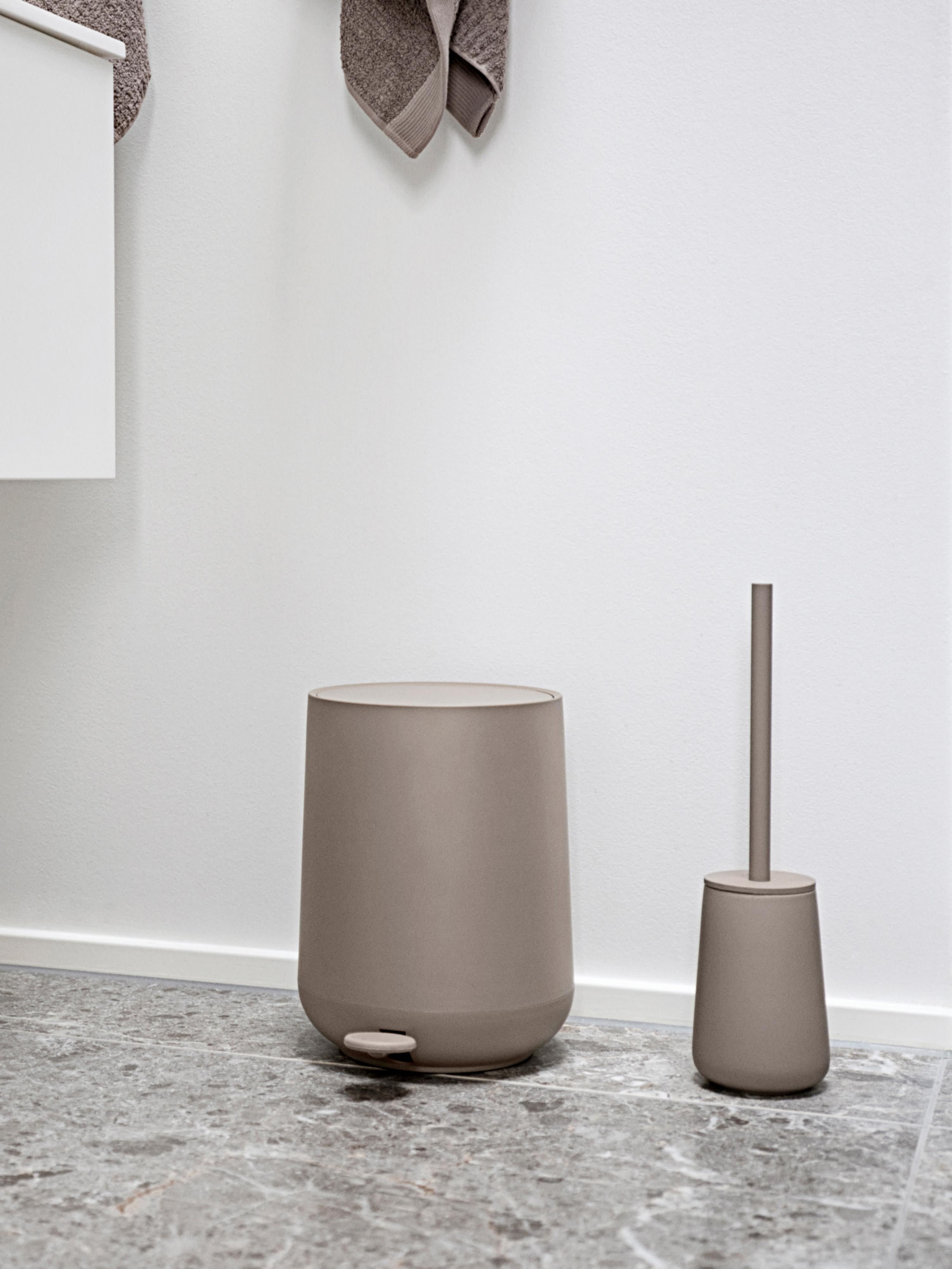 Toilettengarnitur Nova