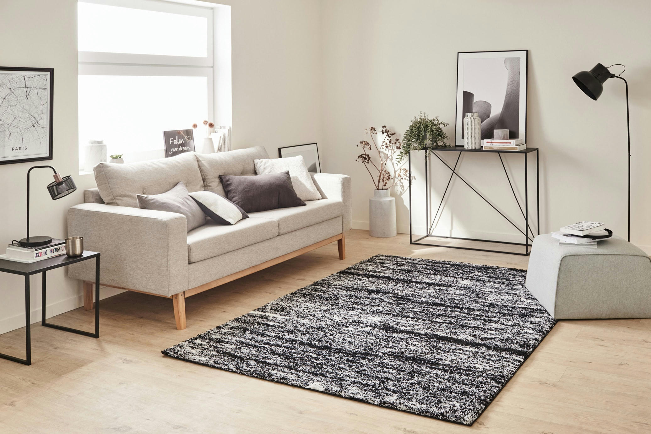 OSLO - Tapis shaggy abstrait style moderne noir - 120x160 cm