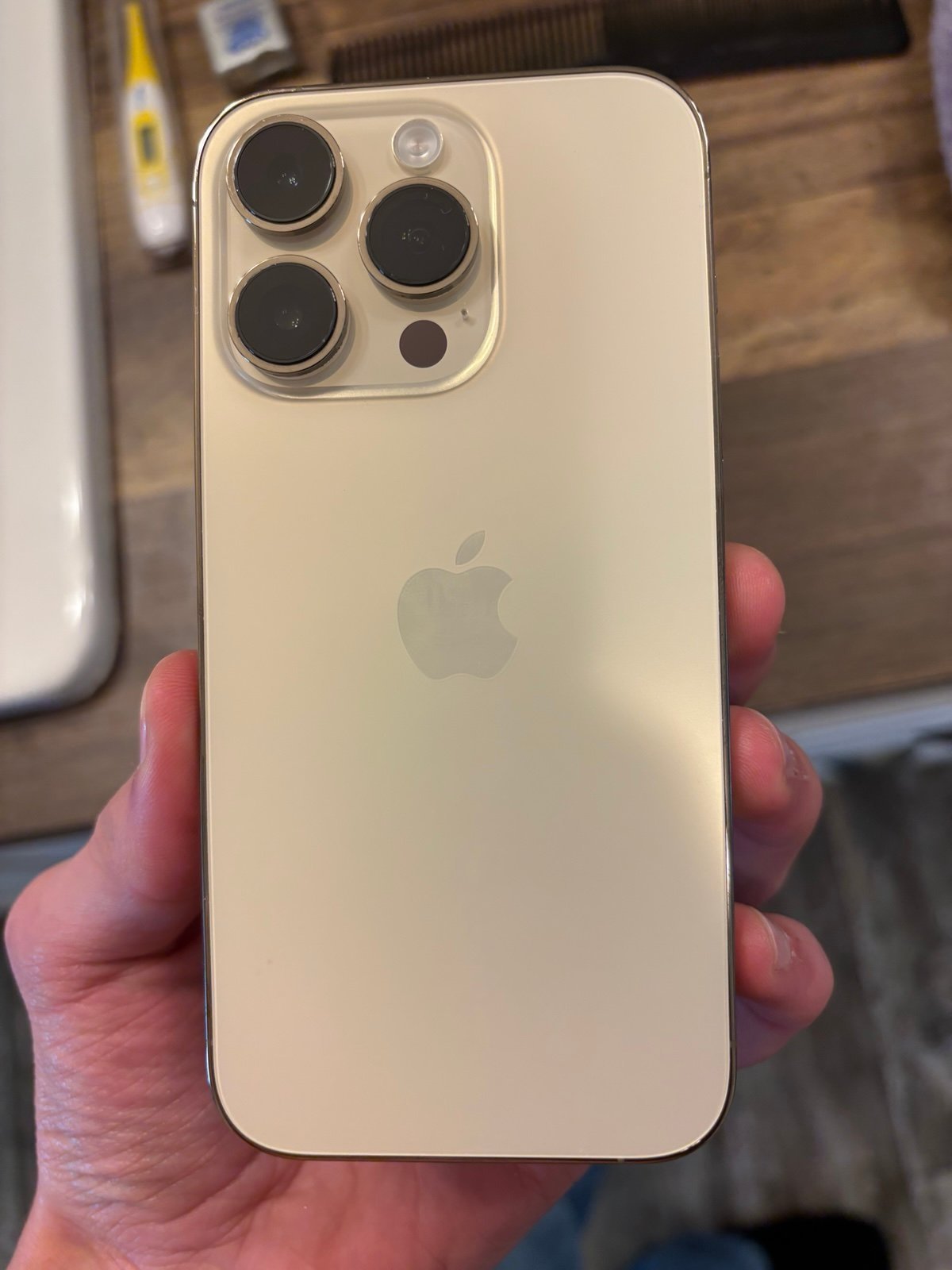 Apple iPhone 14 Pro 256 GB in Gold for Verizon