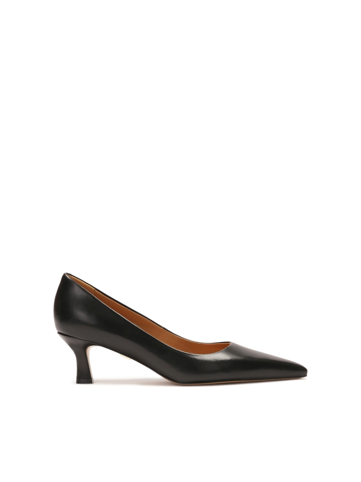 Black low-heeled pumps