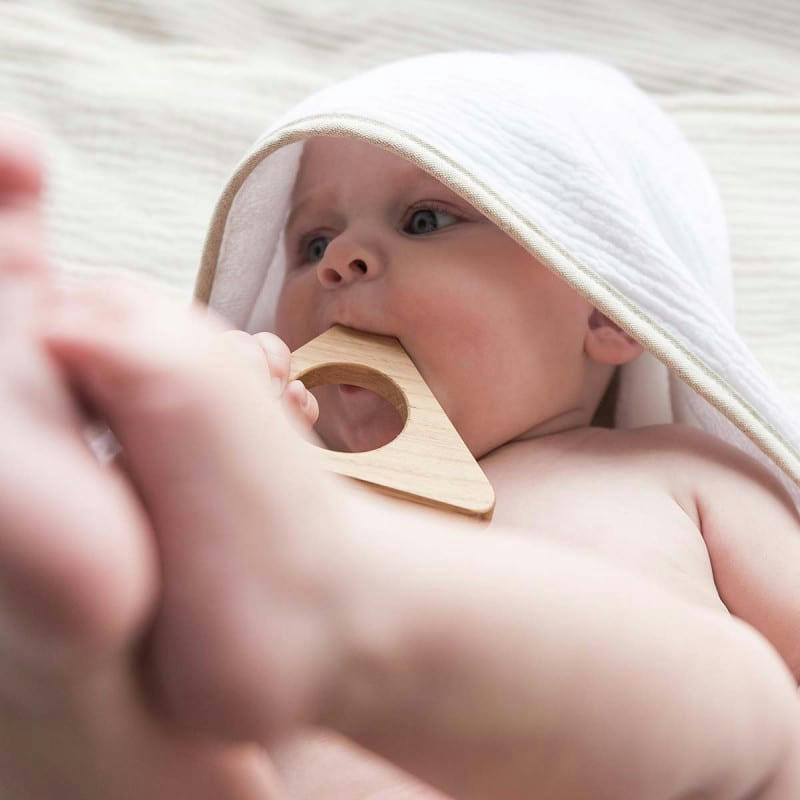 - Cape de bain bébé blanc