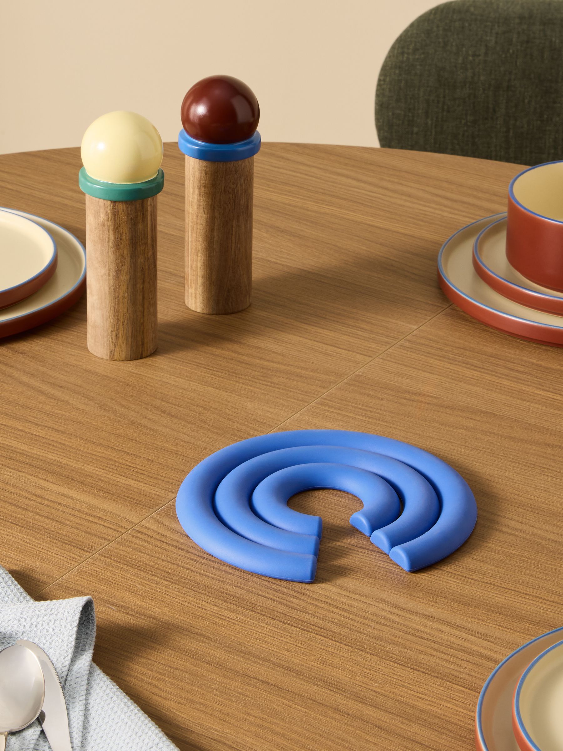 Oona Silicone Trivet in Blue