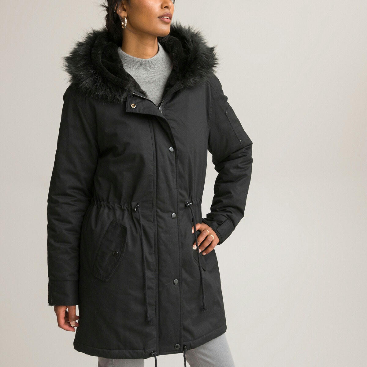Parka mi-longue capuche fixe, plein hiver