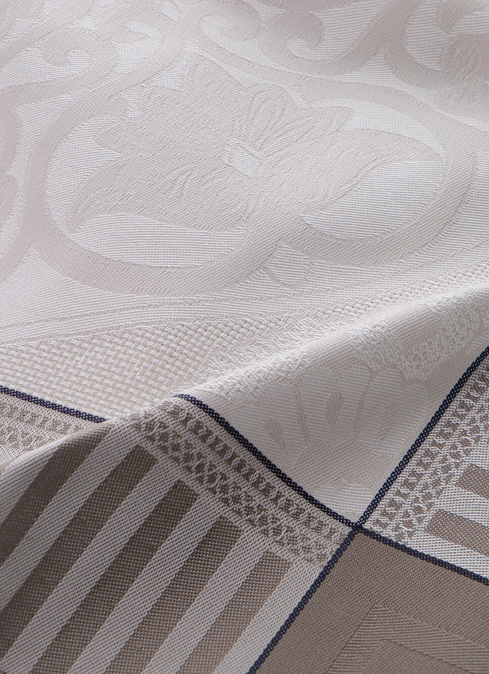 SERVIETTE DE TABLE JACQUARD EN COTON TISSÉ BEIGE