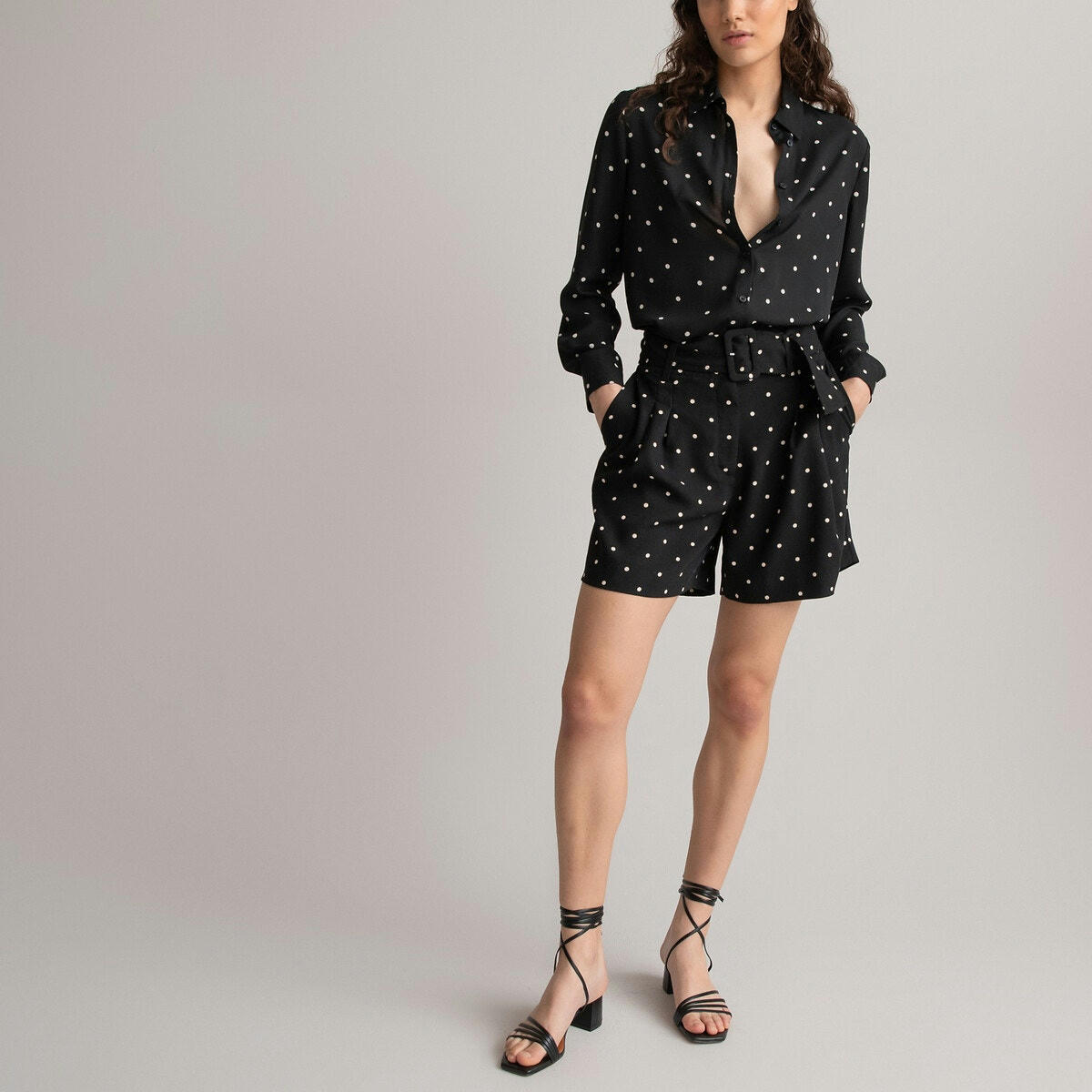 Short imprimé à pois