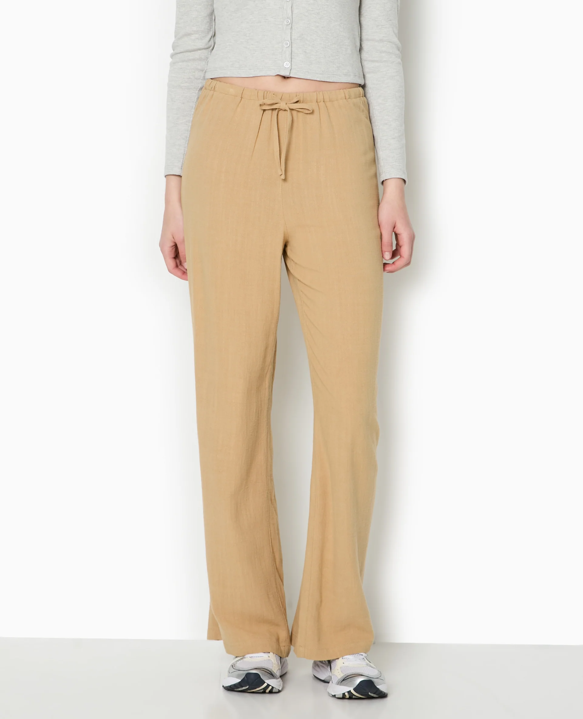 Pantalon large et droit avec taille élastiquée