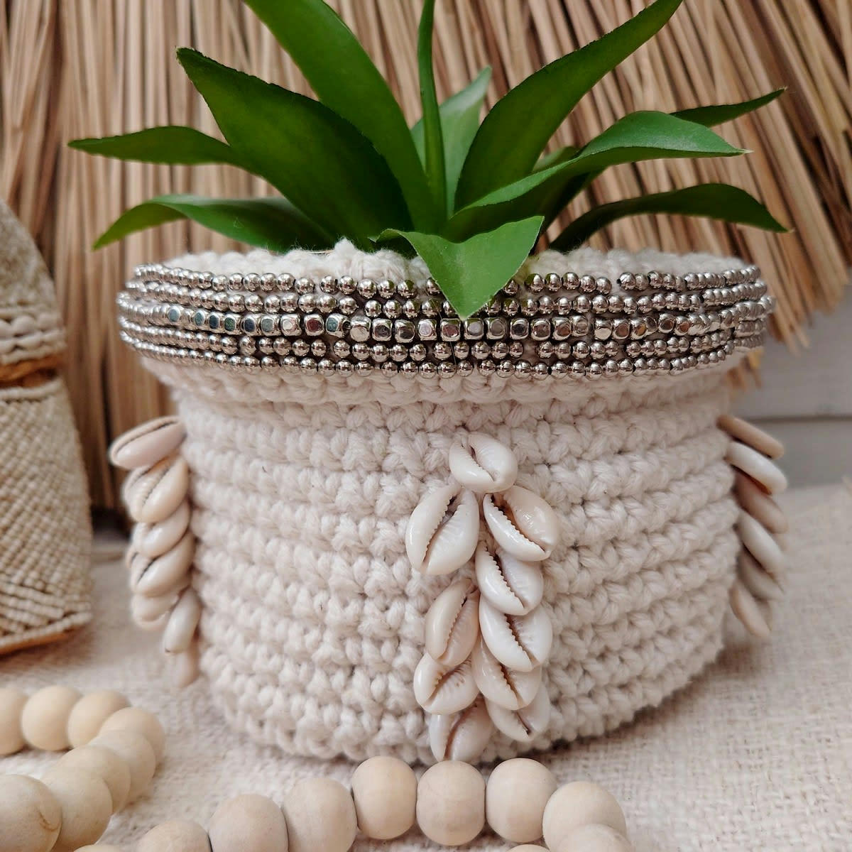 CARA - Panier en crochet et coquillages, blanc D17 x H15 cm