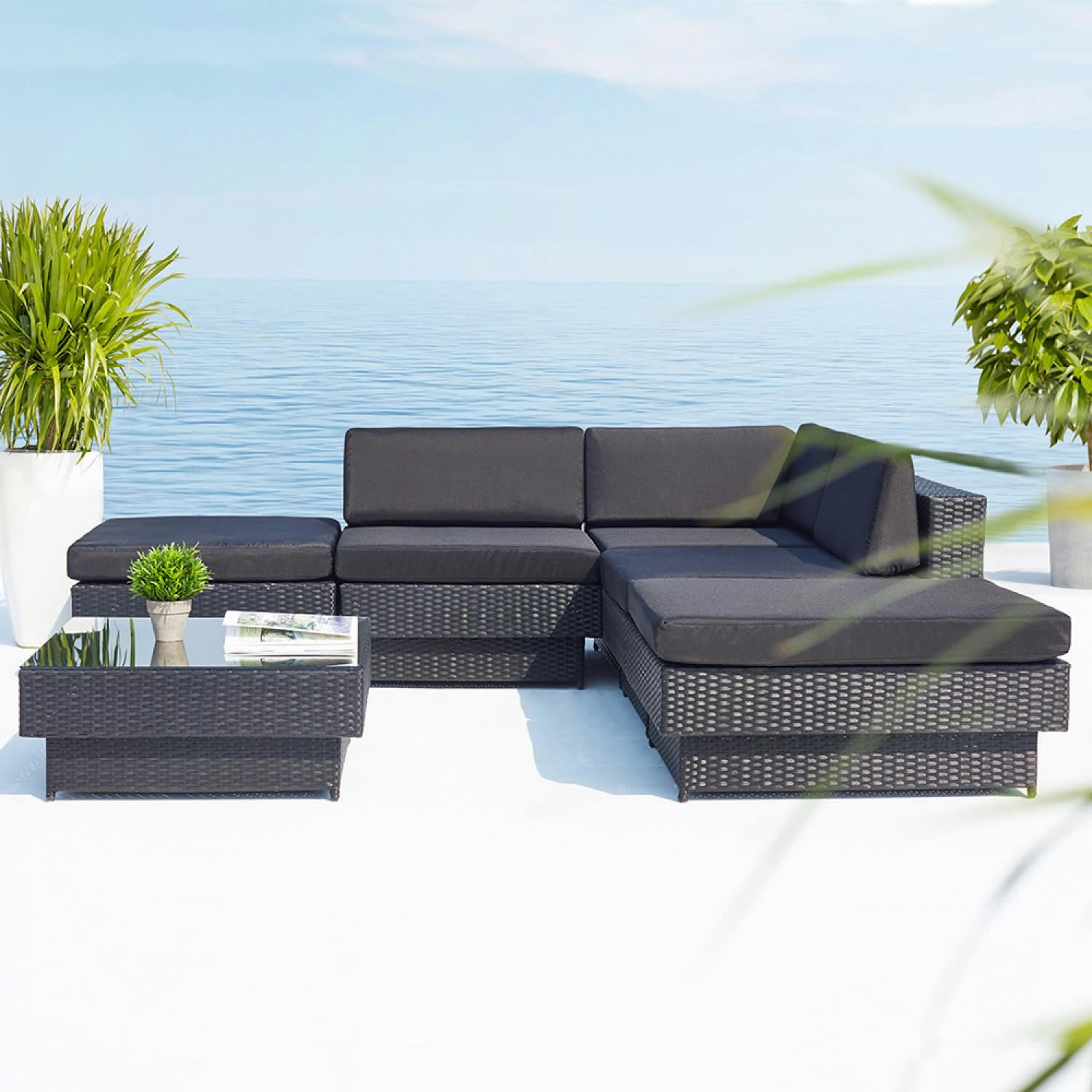 AMORGOS - Salon de jardin d'angle 5 places en résine tressée noir