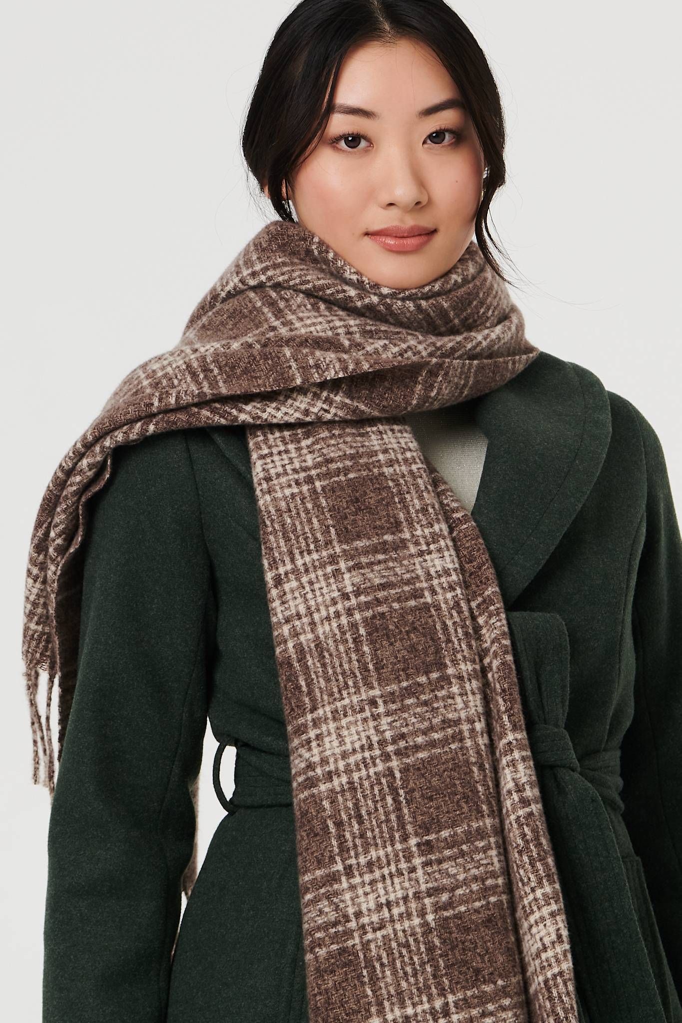 Izabel London Checked Tassel Fringed Scarf
