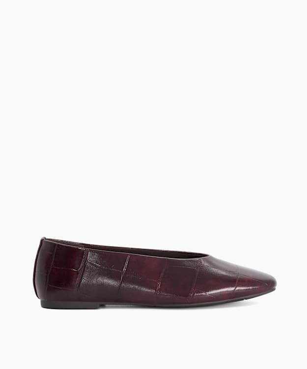 Hobby Burgundy - Croc-Embossed Ballet Flats