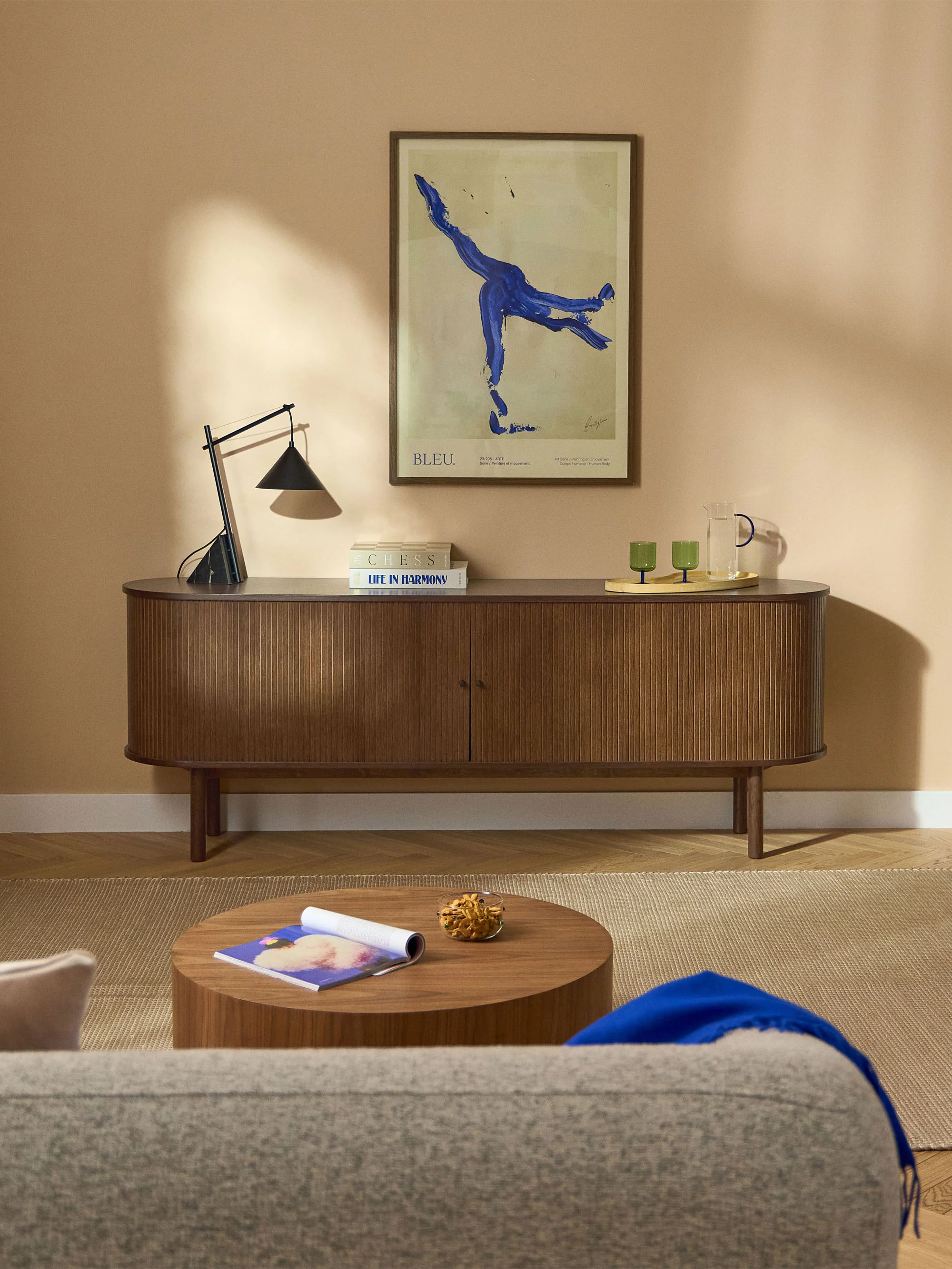 XL Sideboard Calary mit geriffelter Front
