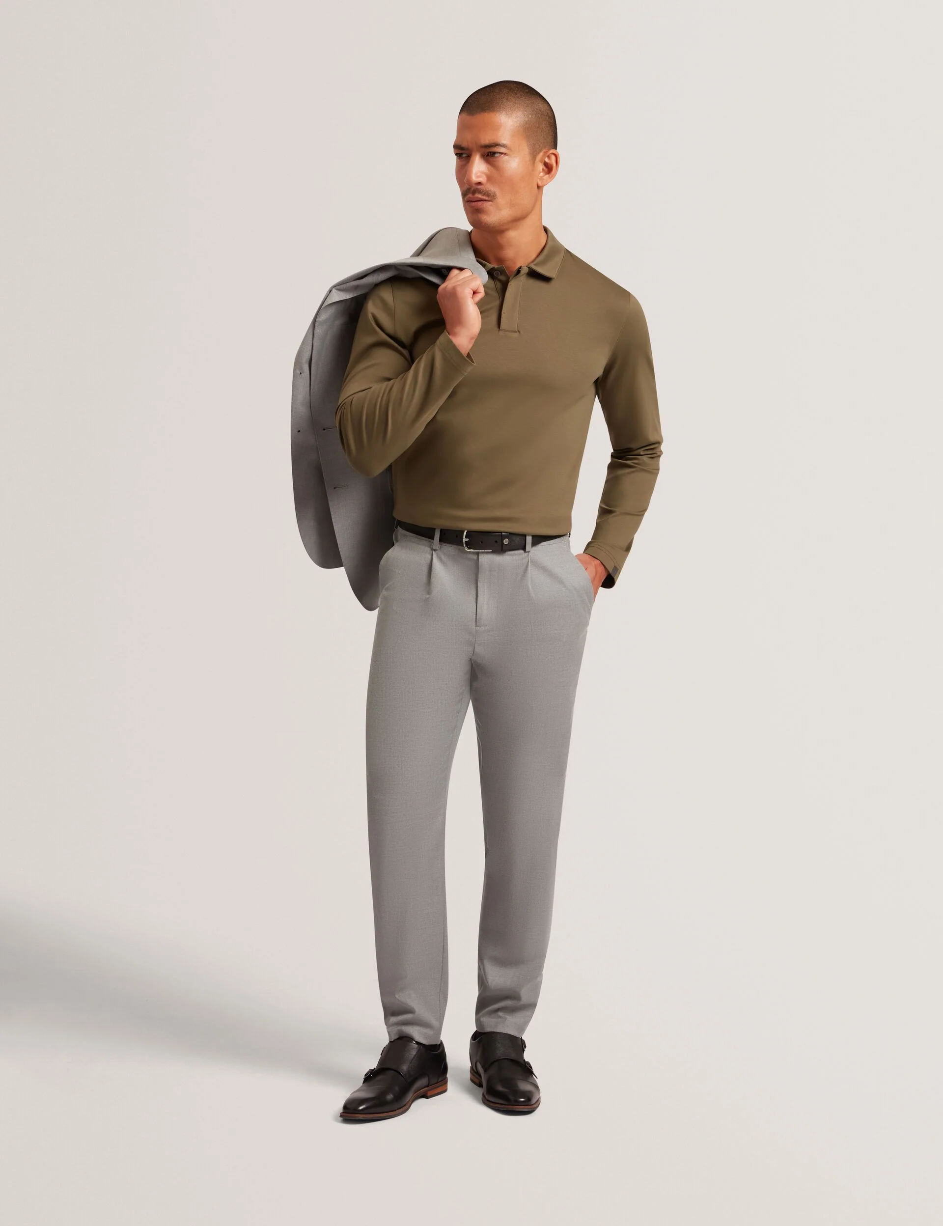 IGNAC | KHAKI
