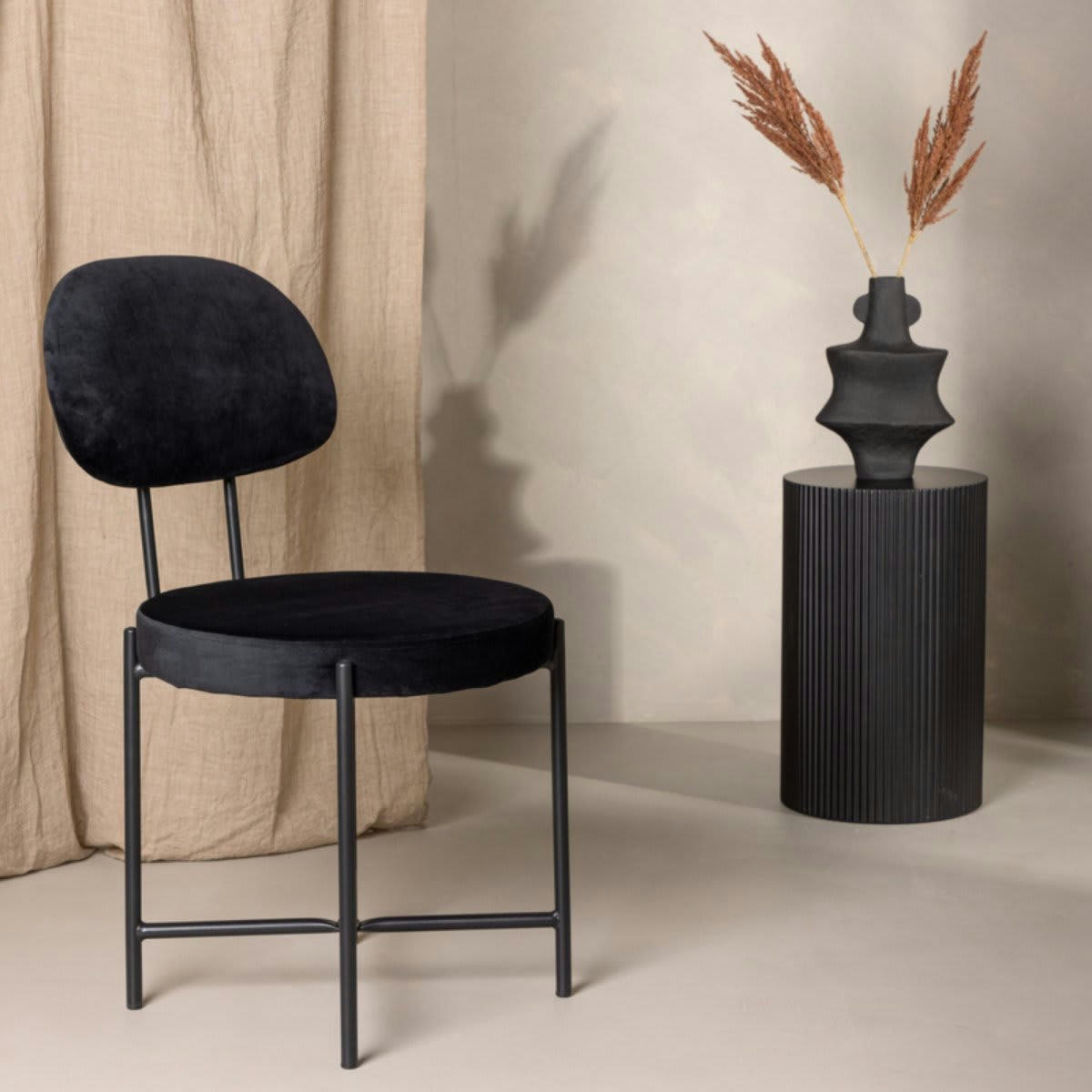 LIONELA - Lot de 2 chaises modernes en velours noir