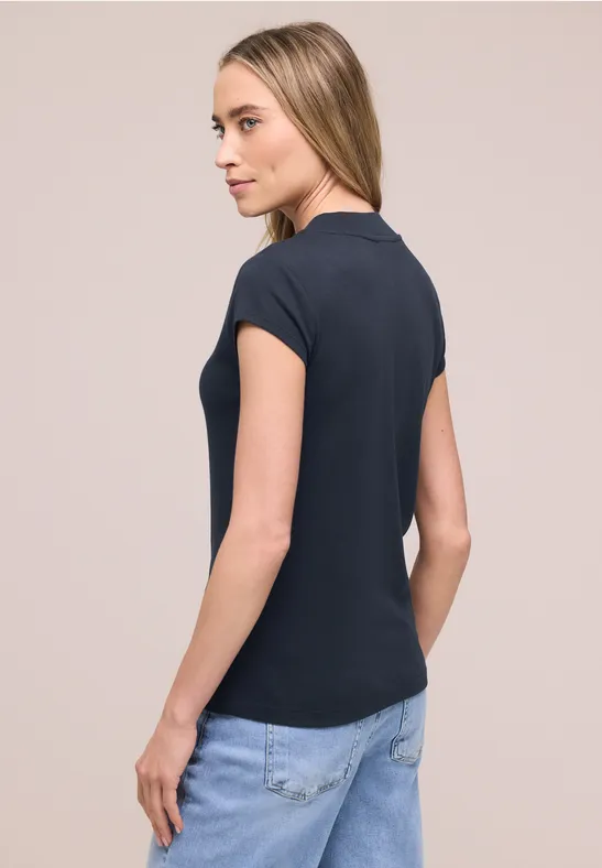 Basic T-Shirt mit Turtle Neck