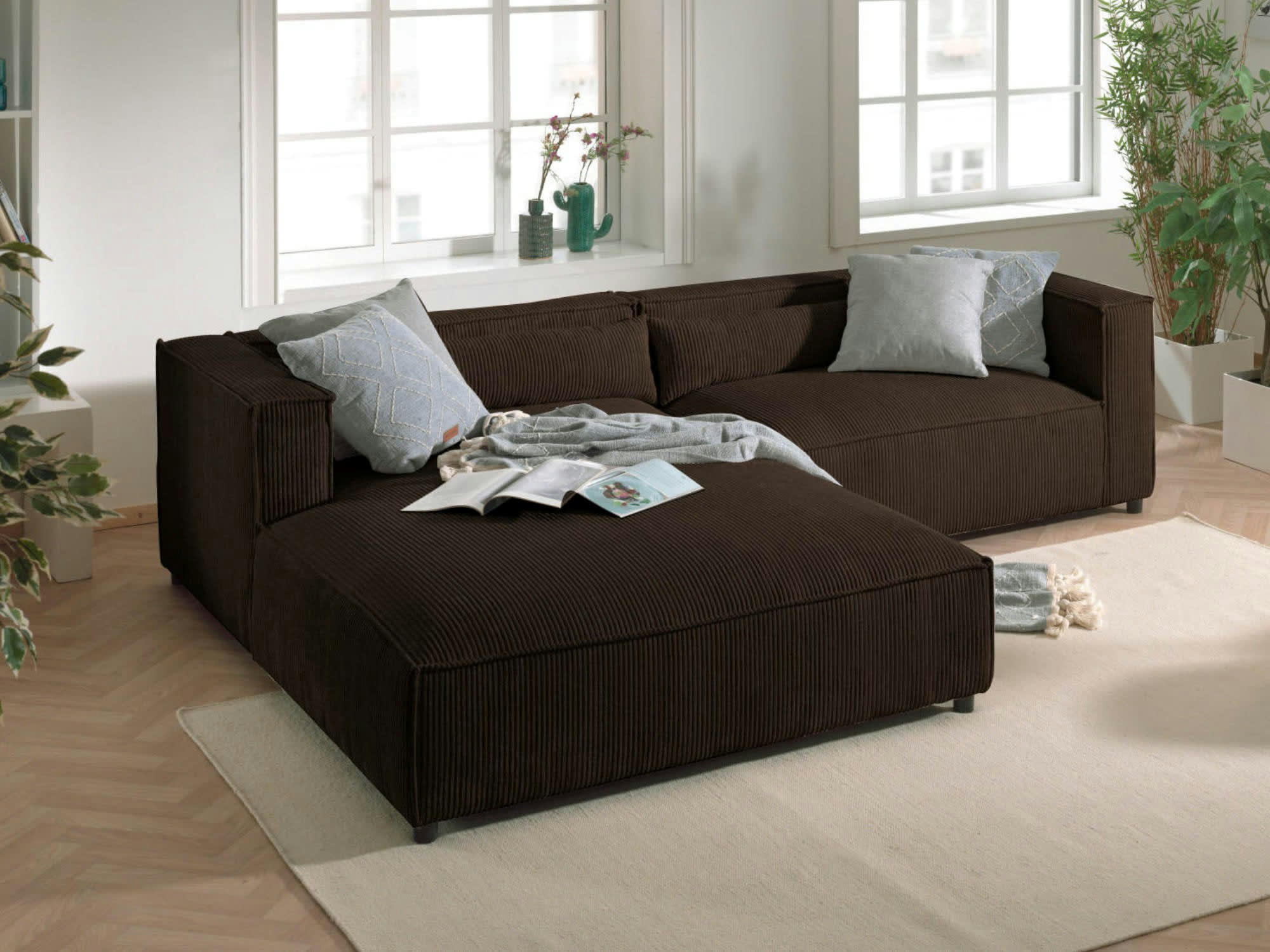 ELA - Canapé d'angle gauche 4 places en velours côtelé marron